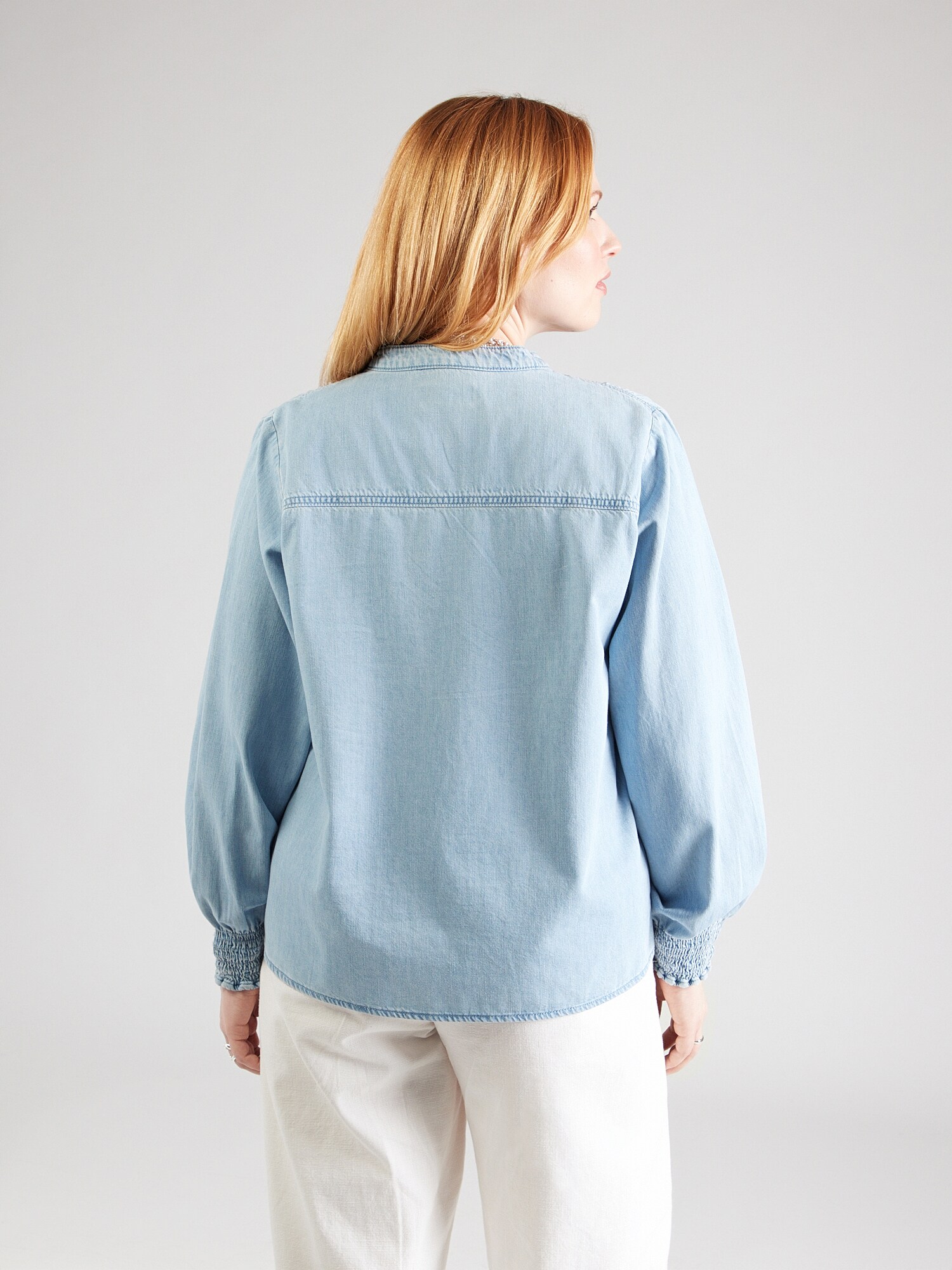 ONLY Carmakoma Blúzka 'CARMETTA'  modrá denim (obrázok 4)