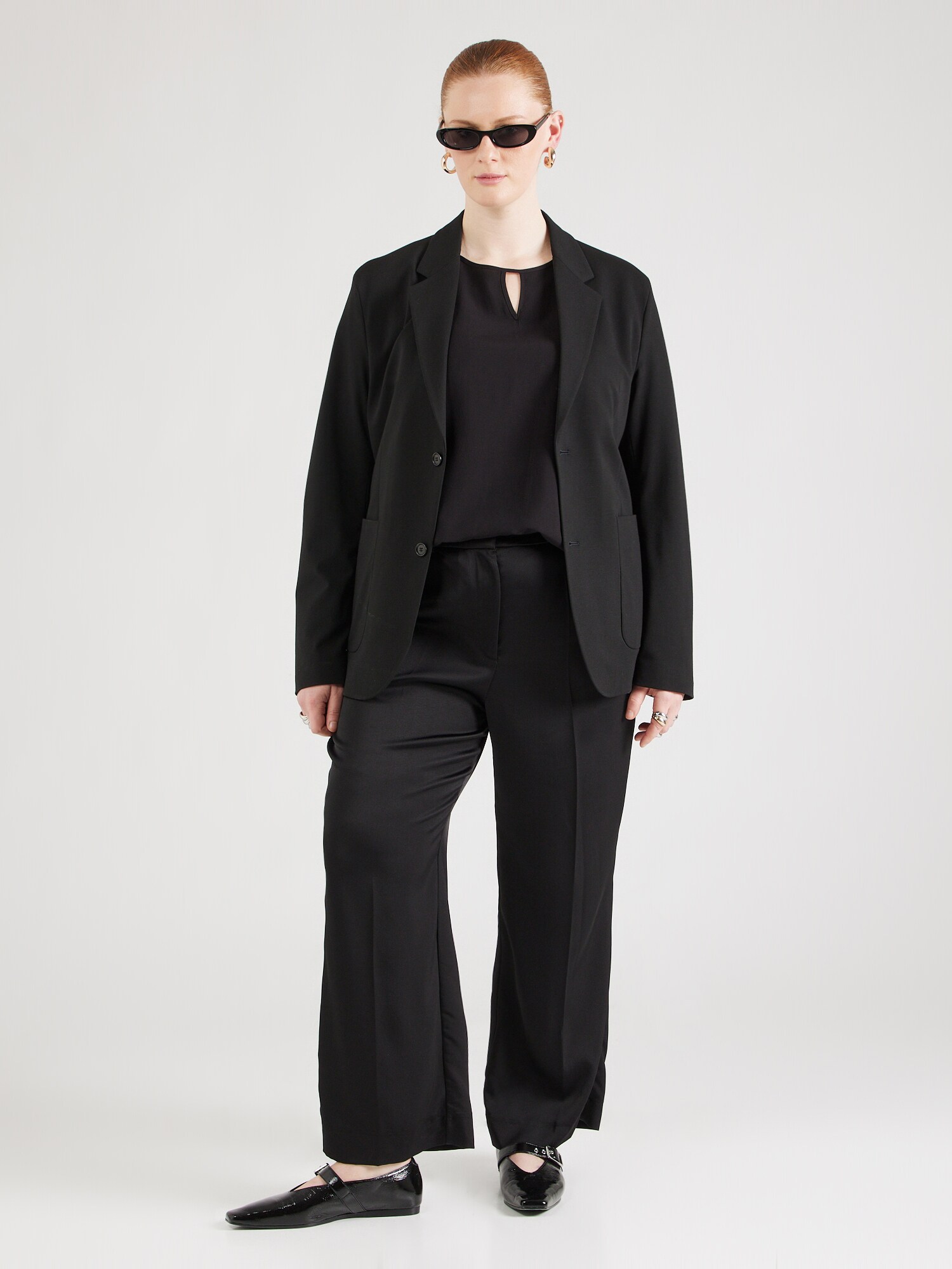 Vero Moda Curve Blúzka 'VMCRusk' čierna (obrázok 4)