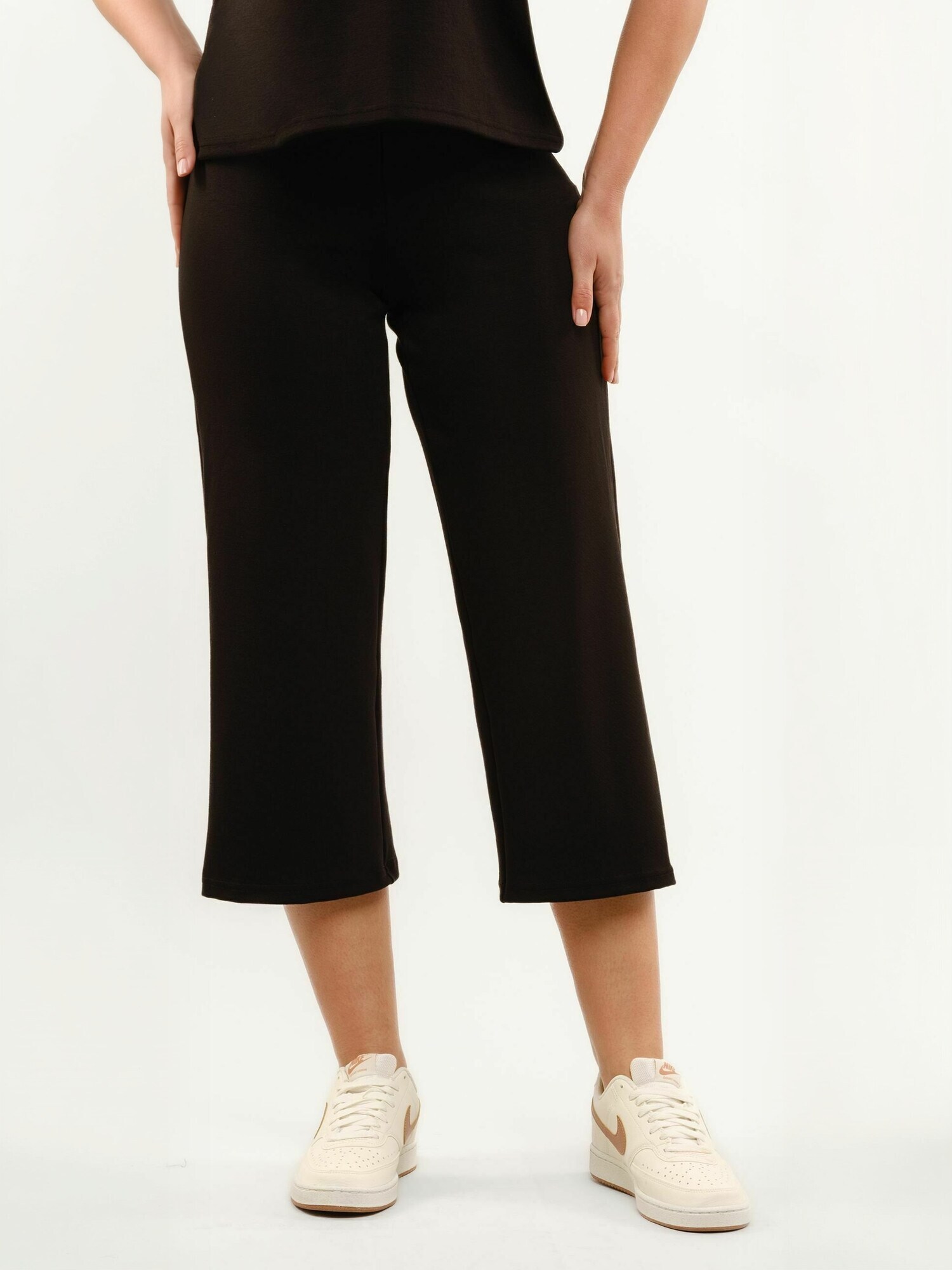 Liberte Essentiel Pantaloni 'Henny'  negru