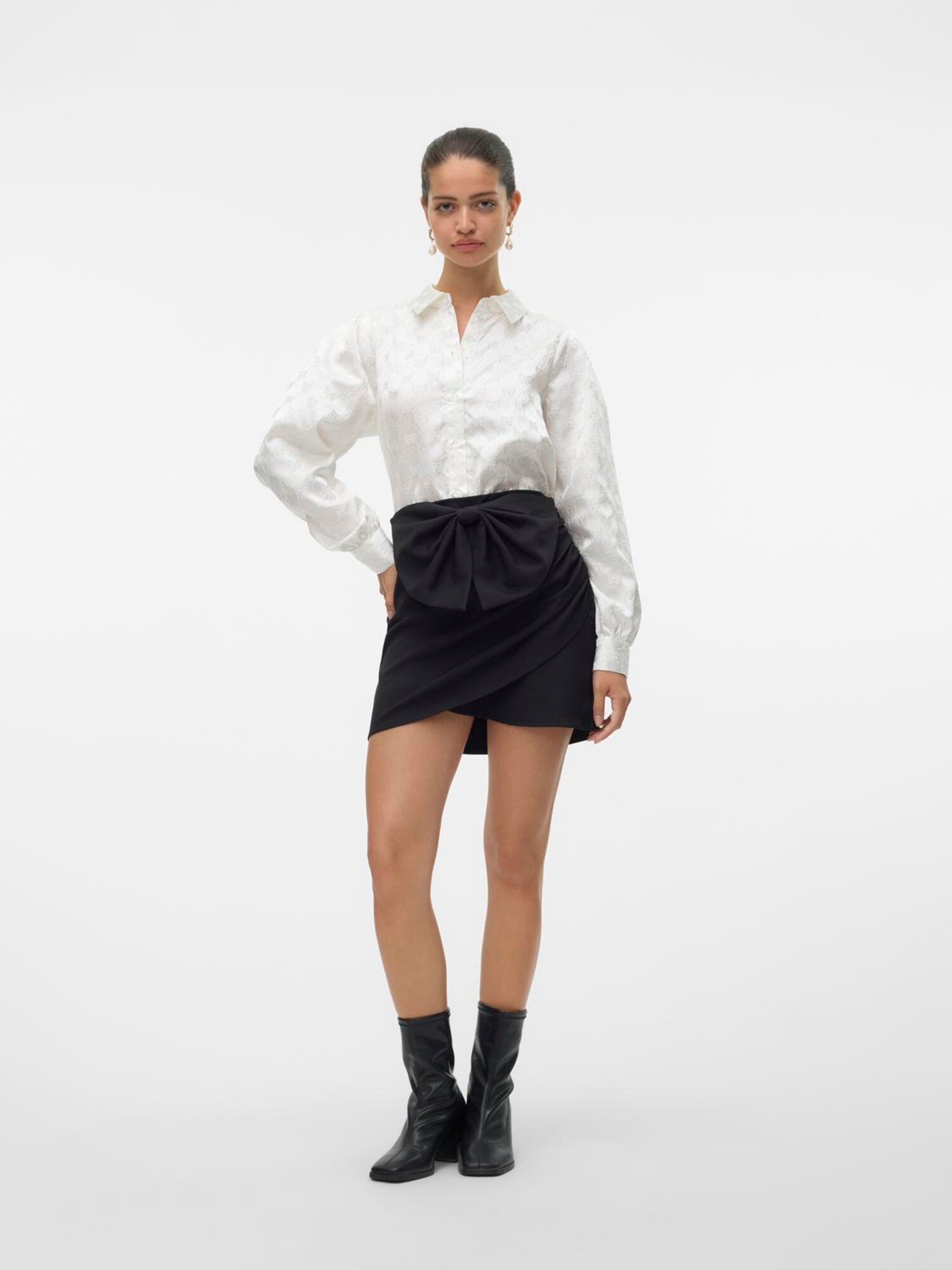 VERO MODA Blúz 'Viga'  fehér termék 2. képe