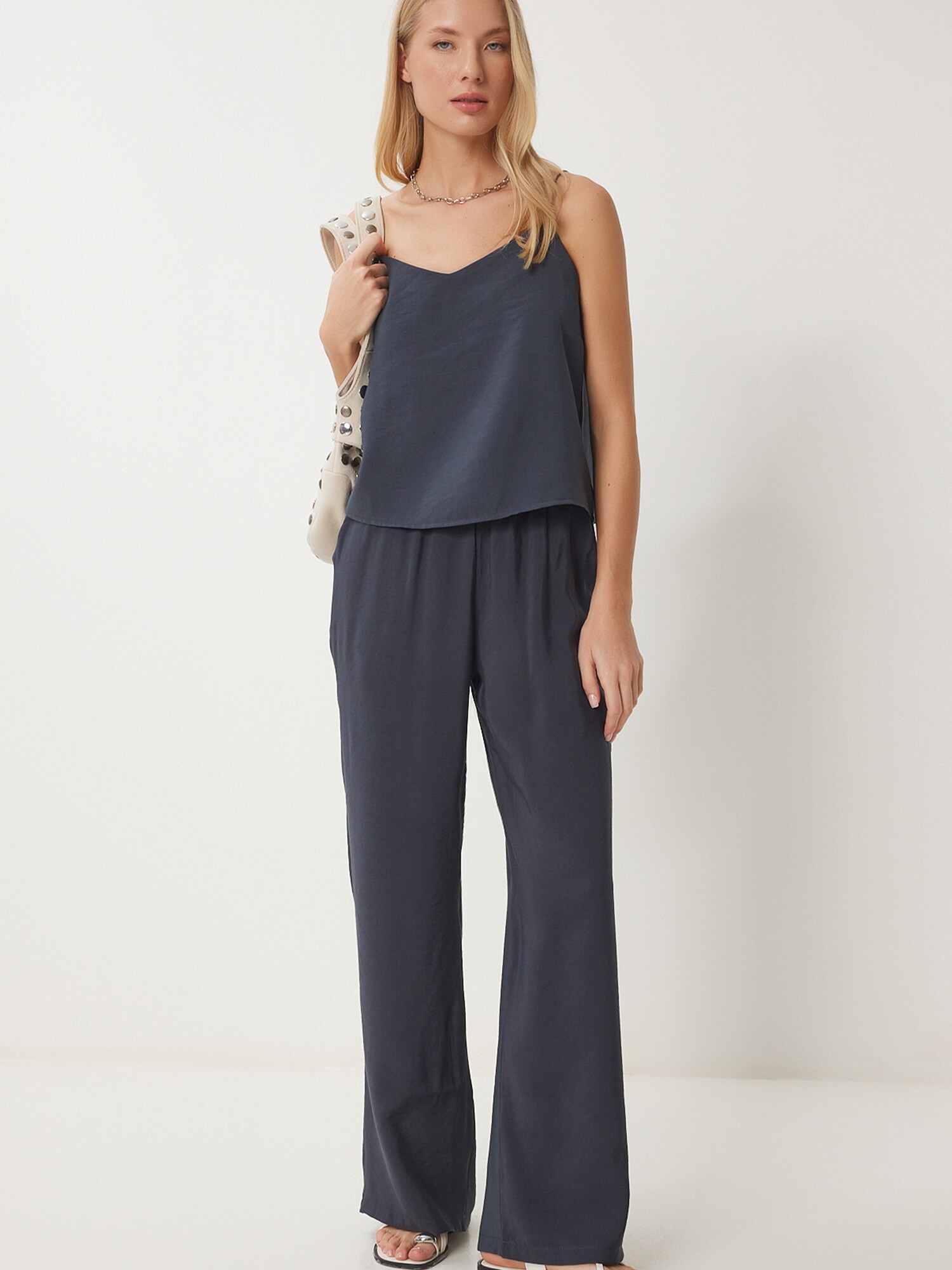 Happiness İstanbul Costum cu pantaloni gri metalic
