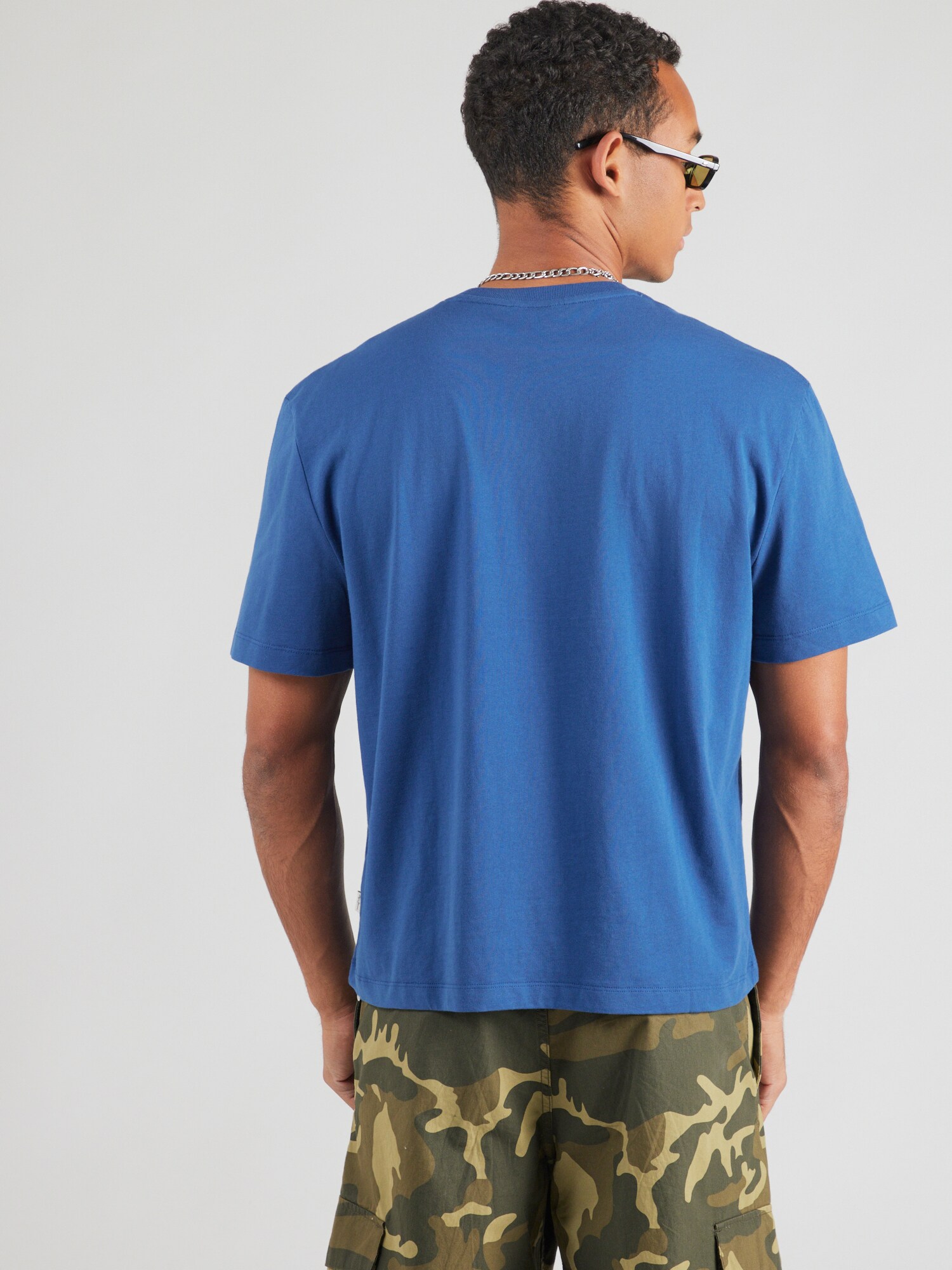 Pepe Jeans Camiseta 'CHELSEA' azul real / blanco – imagen 3
