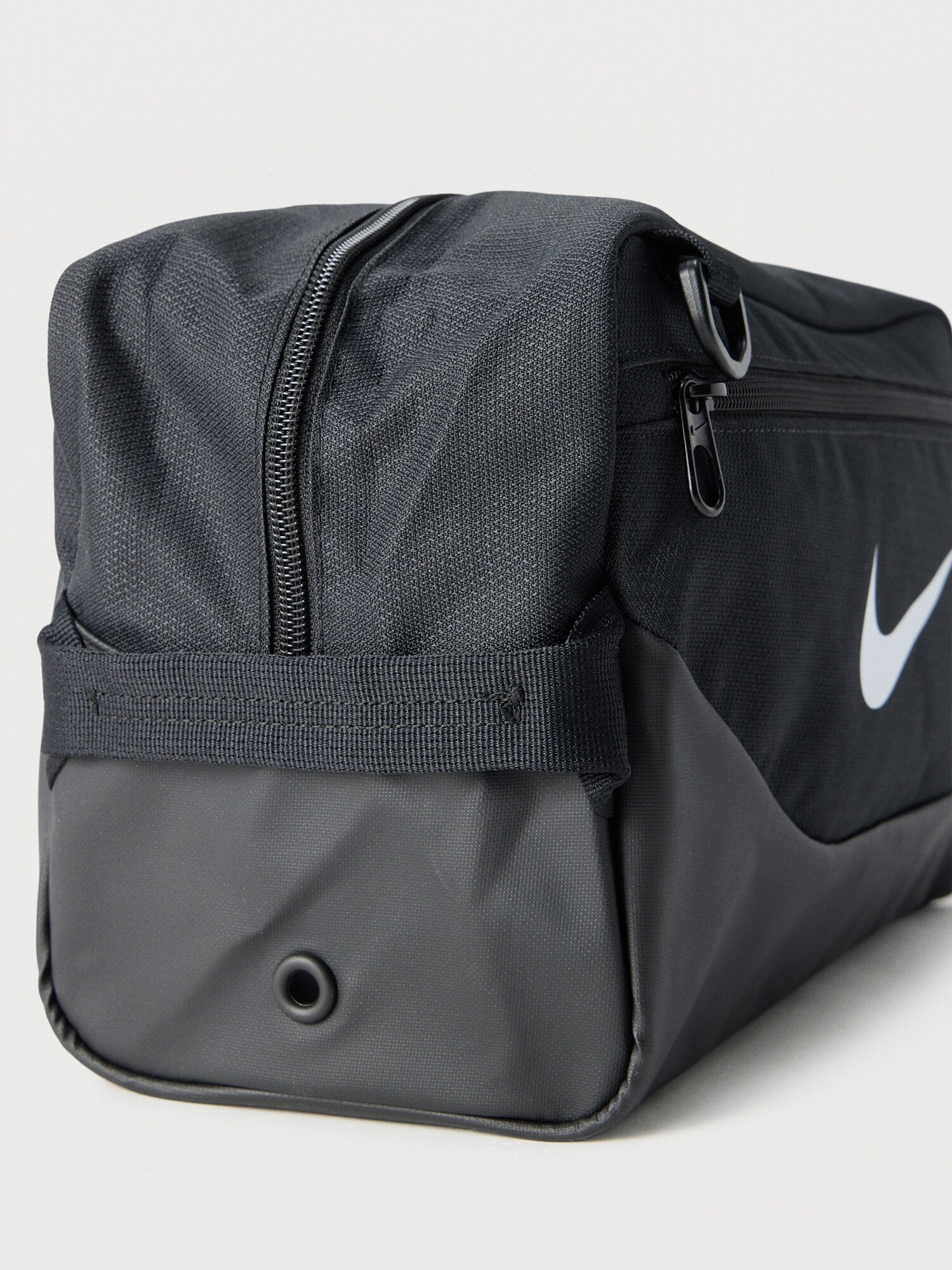 NIKE Bolsa de deporte 'BRSLA'  negro / blanco – imagen 3