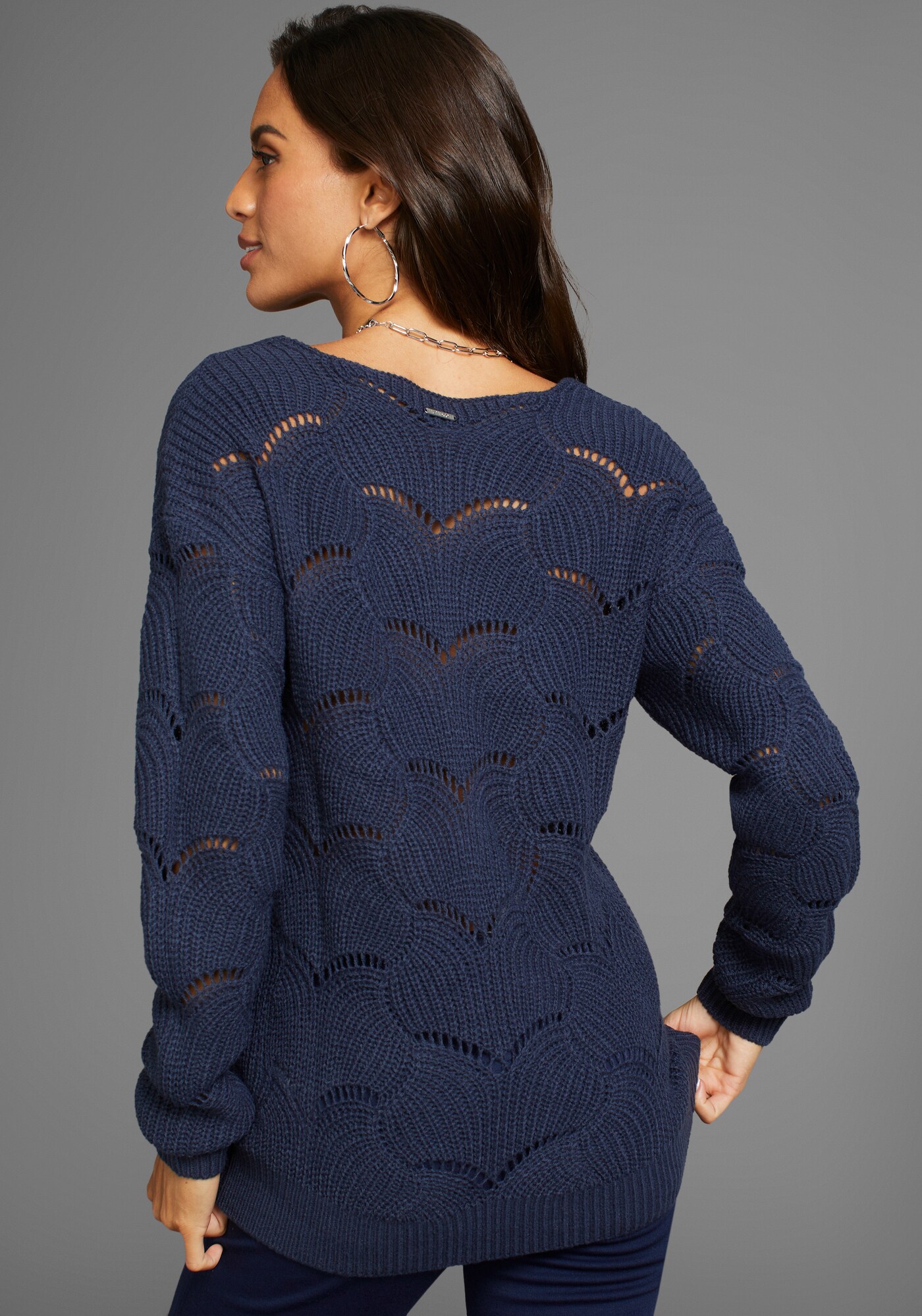 Thumbnail - Pullover