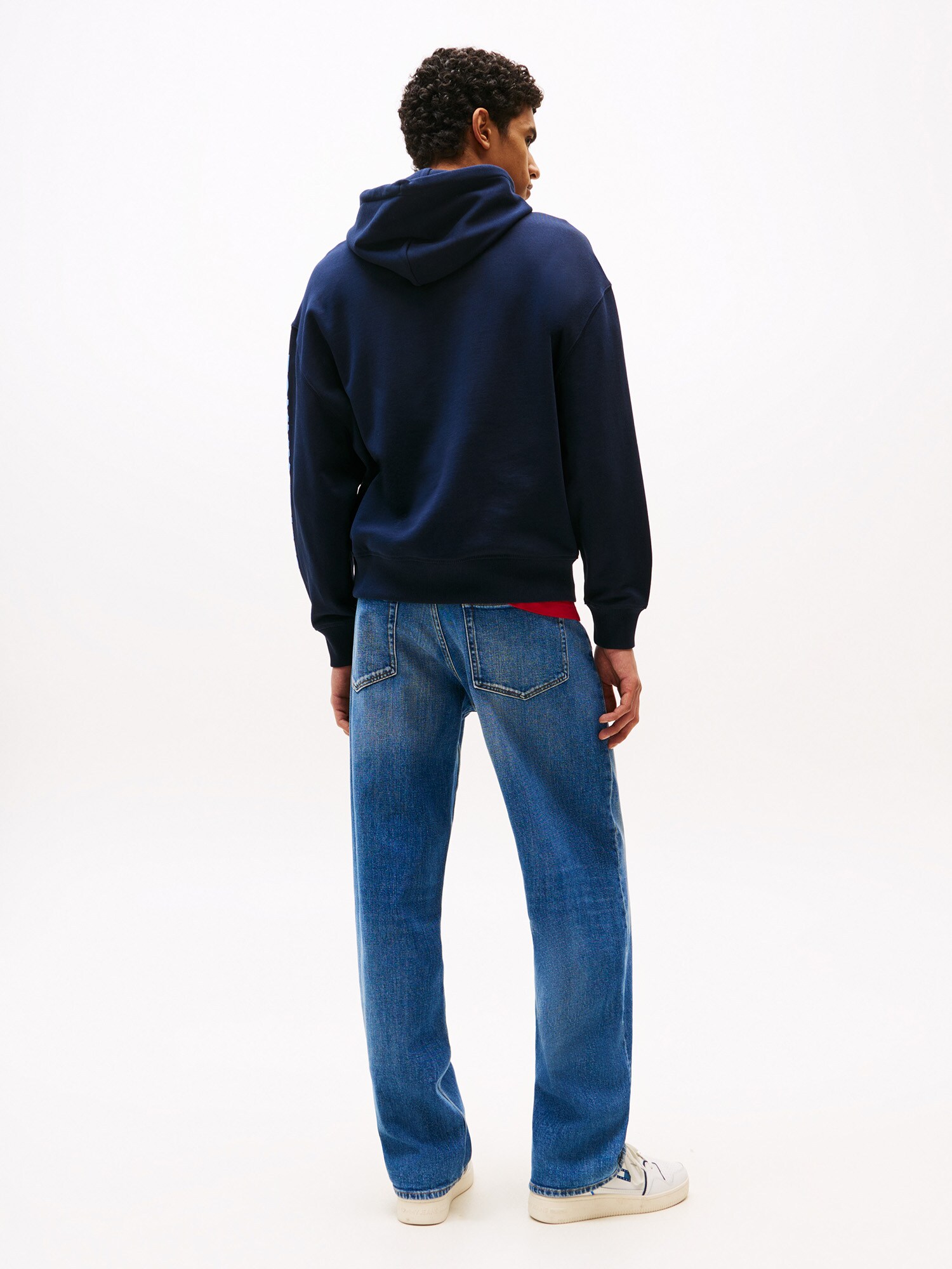 Tommy Jeans Mikina 'New Classics' svetlomodrá / tmavomodrá (obrázok 3)