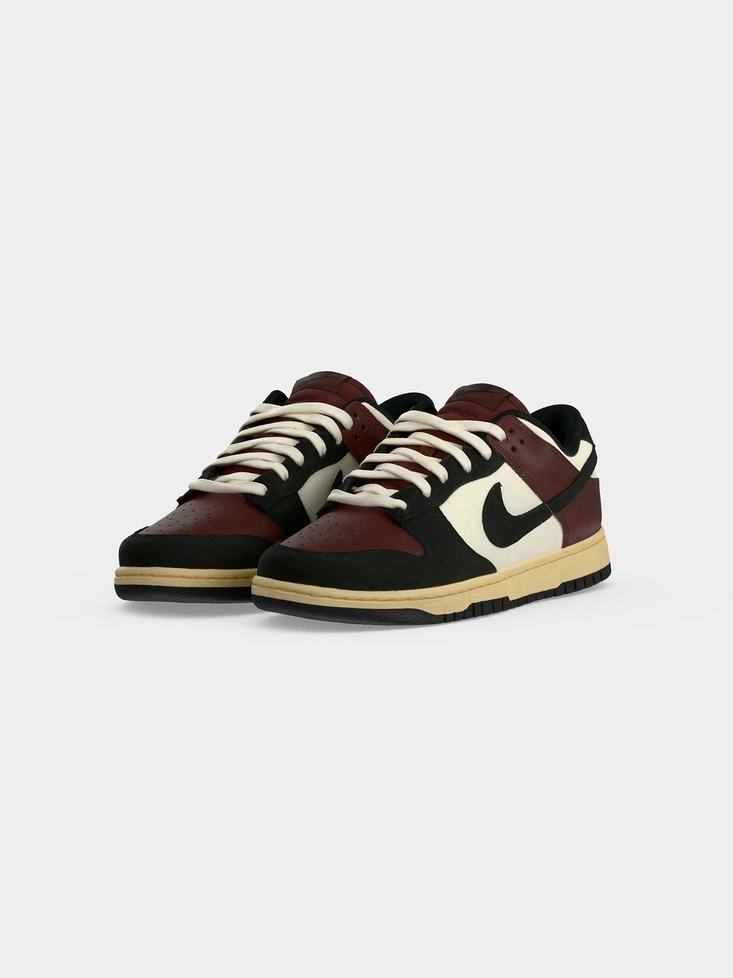 Nike Sportswear Zapatillas deportivas bajas 'DUNK LOW RETRO' marfil / marrón castaño / negro – imagen 3