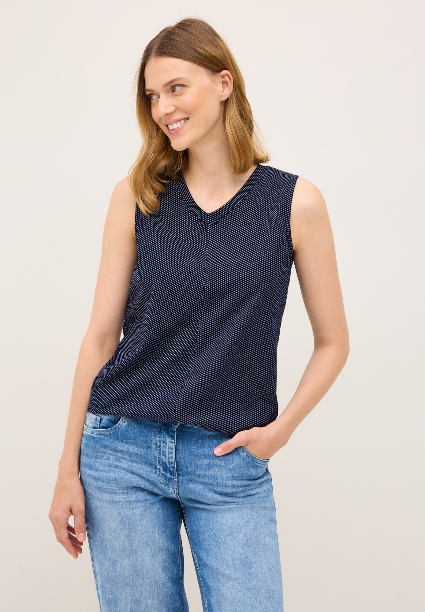 Thumbnail - CECIL Top