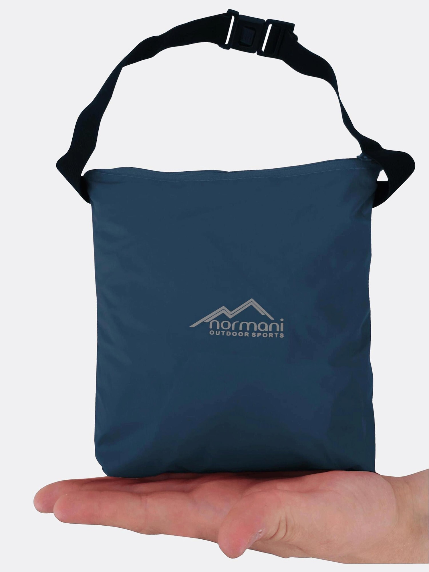 Thumbnail - normani Regenponcho Kauai