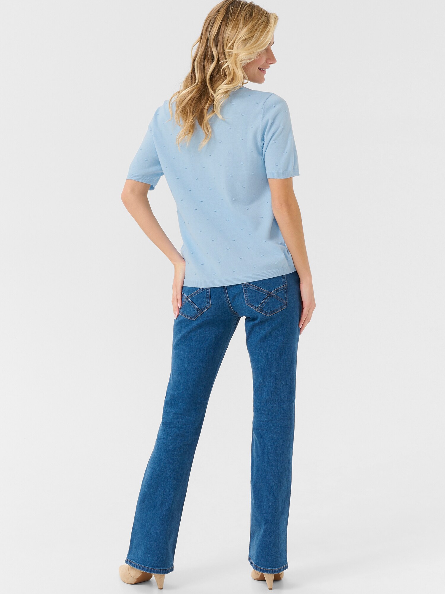 Thumbnail - Cream Pullover Hanne