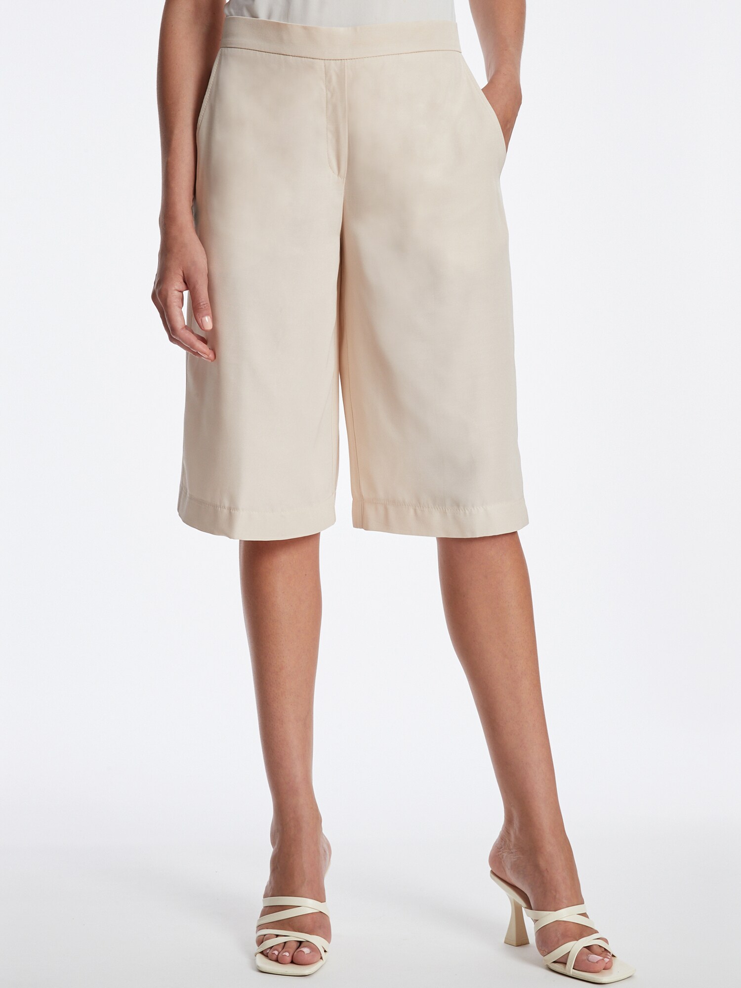 Thumbnail - Ana Alcazar Hose Zapora