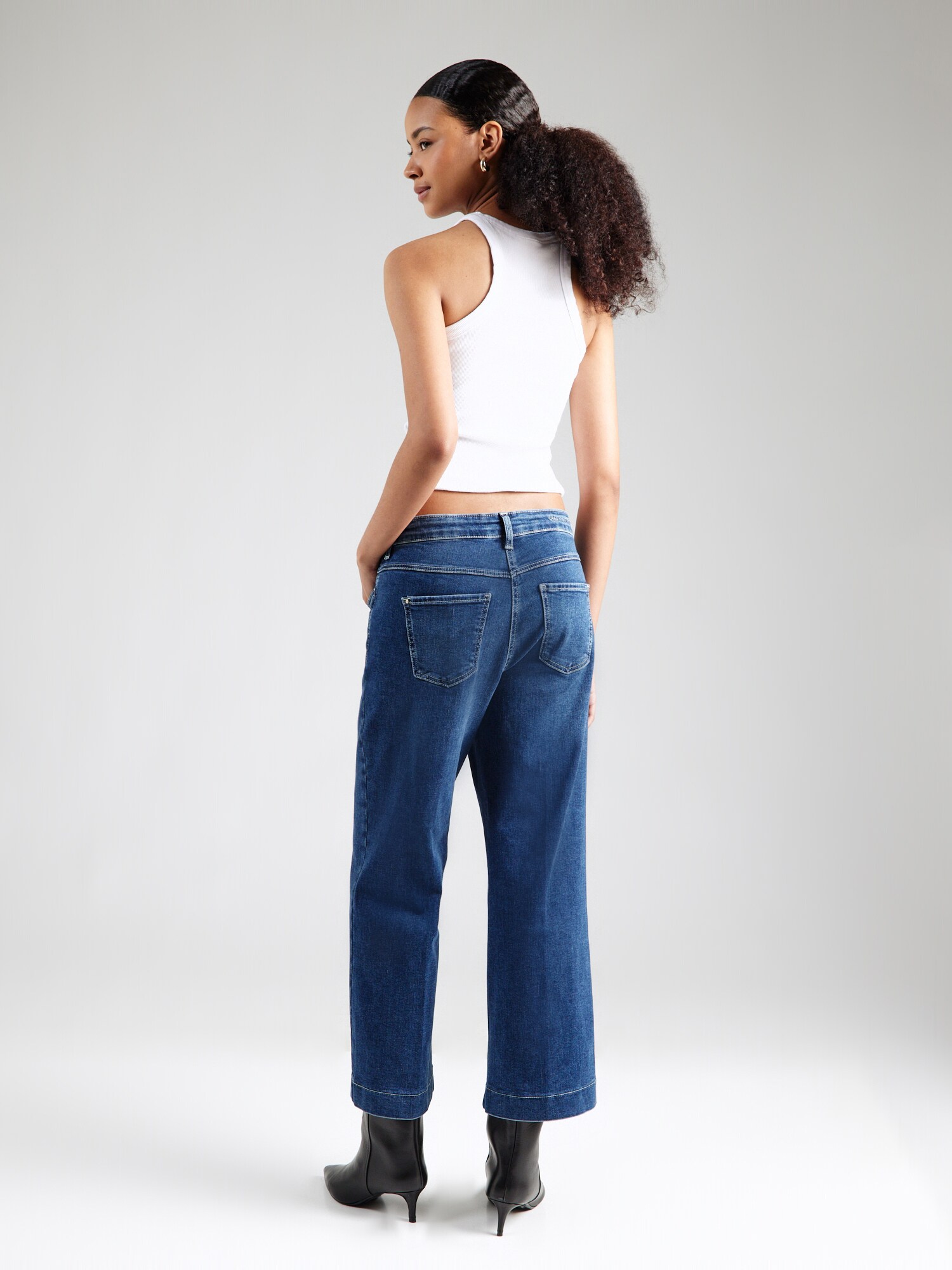 Thumbnail - MAC Jeans DREAM