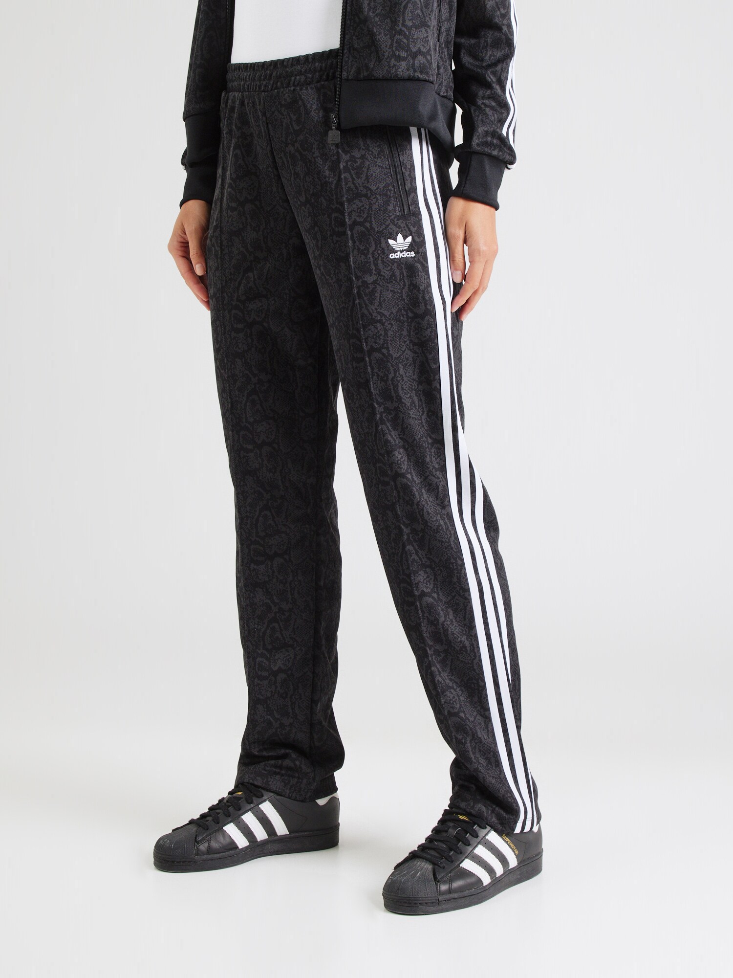 ADIDAS ORIGINALS Nadrág  szürke / fekete / fehér termék 2. képe