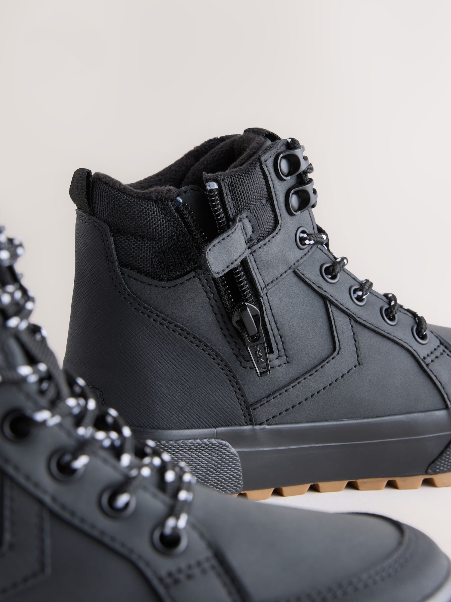 Thumbnail - Next Stiefel