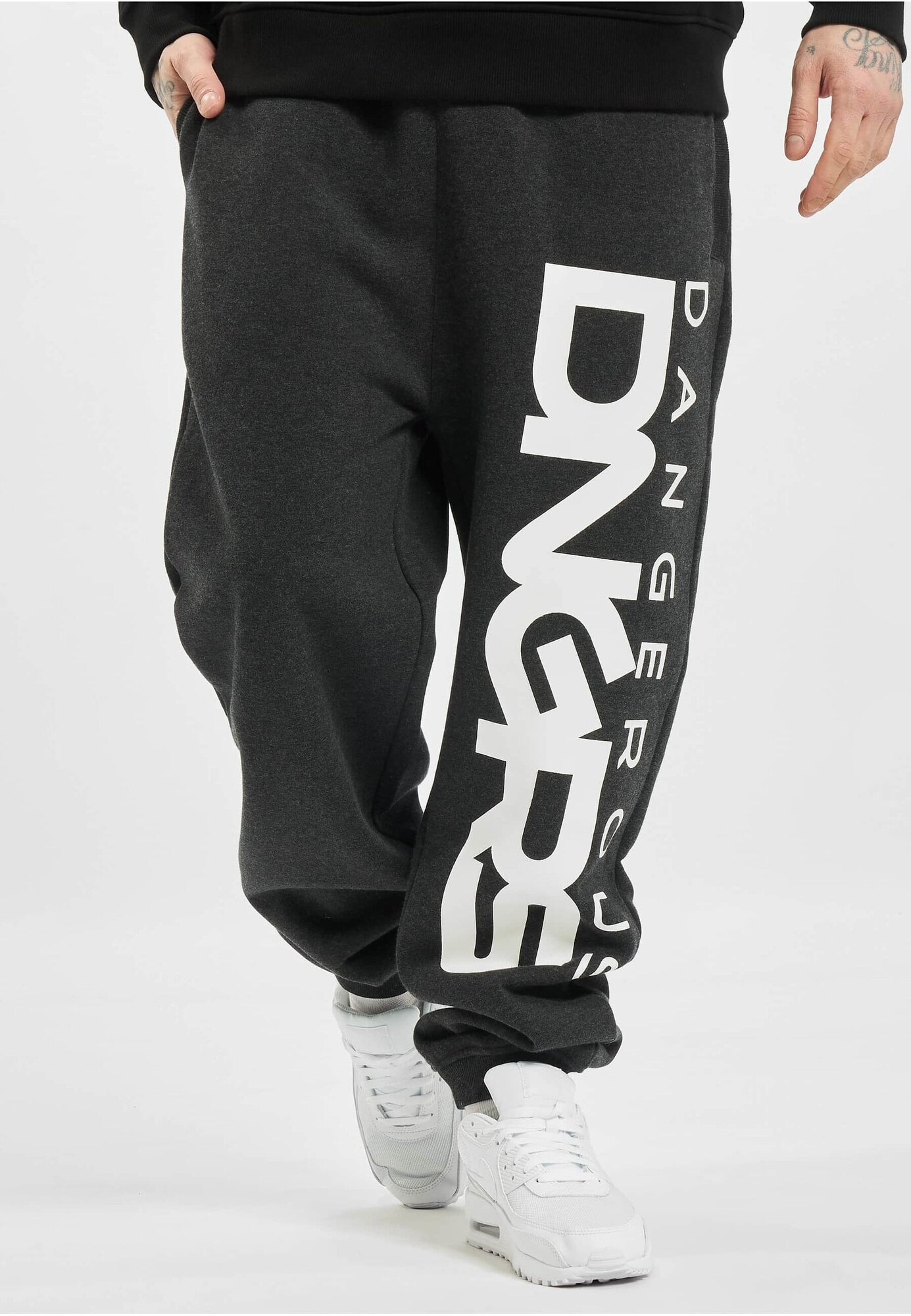 Dangerous DNGRS Pantaloni  negru / alb