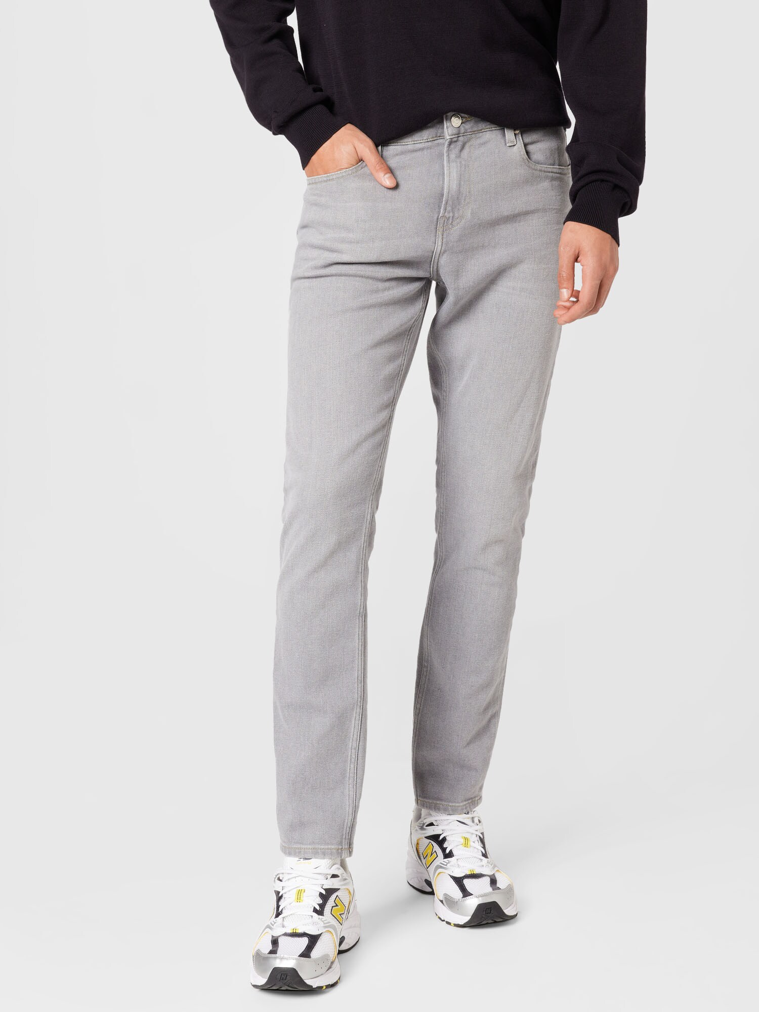 SCOTCH & SODA Farmer 'Essentials Skim'  világosszürke termék 2. képe