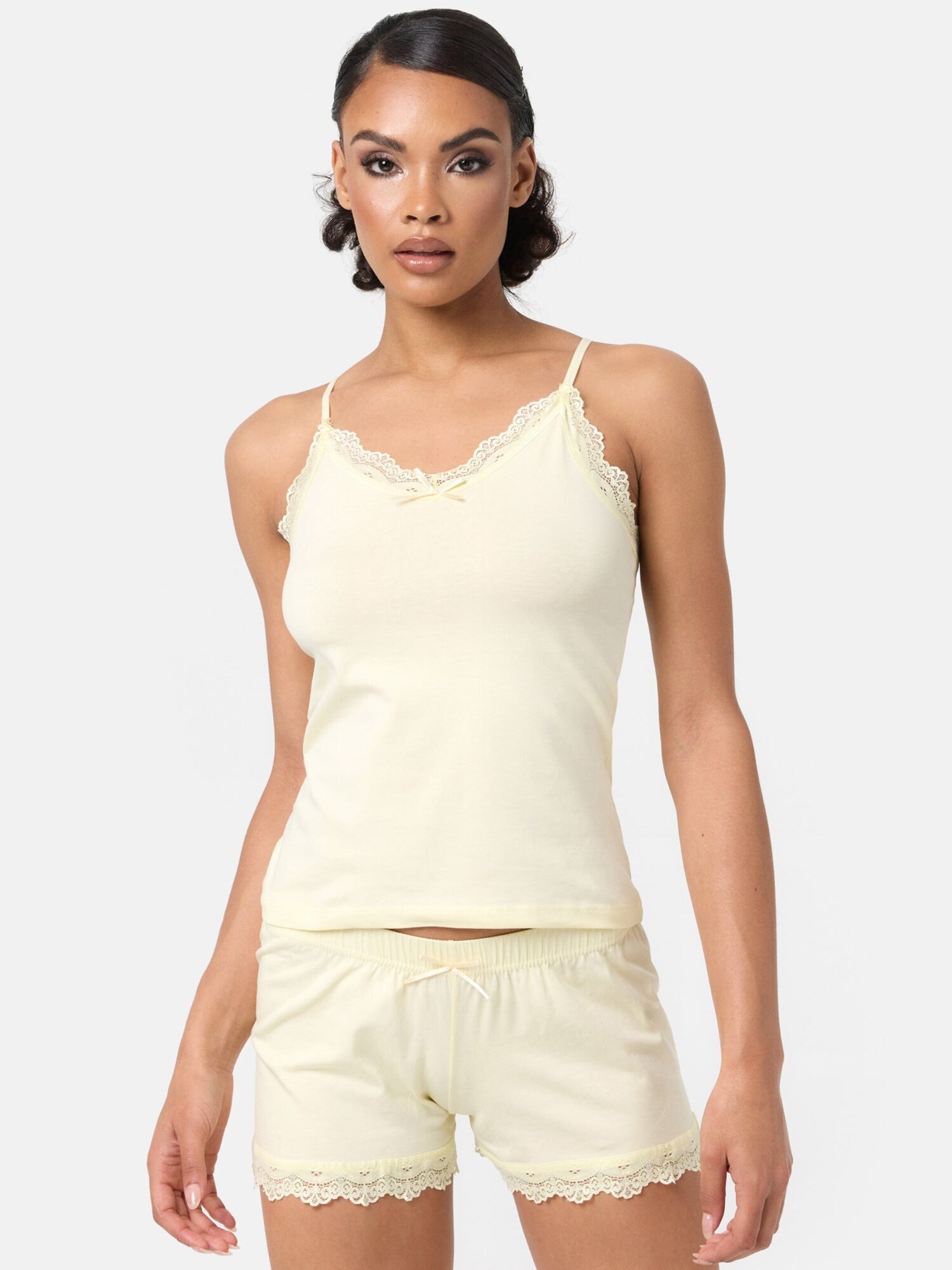 Tazzio Pijama de pantalón corto 'F908'  amarillo