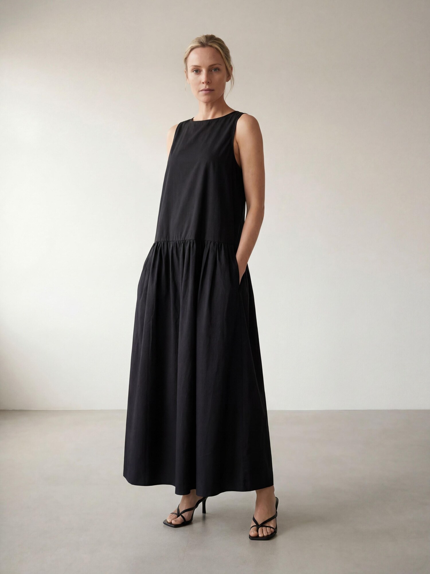 ARMIE Haljina 'The Emma Dress' crna