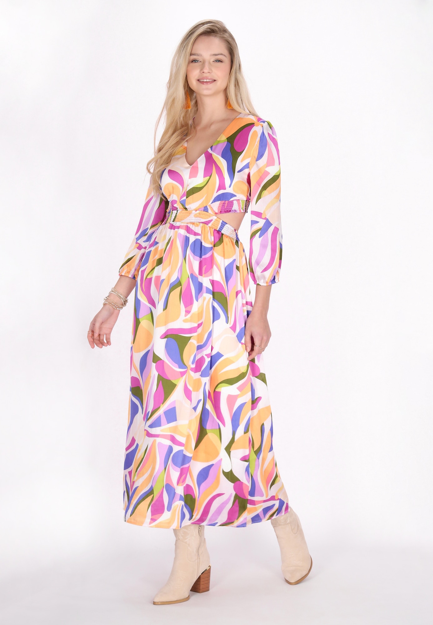 Thumbnail - IZIA Kleid Fashion Look