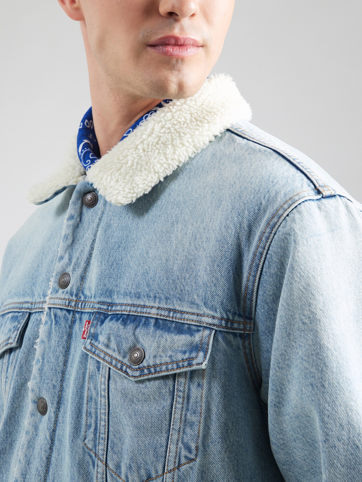 LEVI'S ® Prechodná bunda nebielená / svetlomodrá (obrázok 5)