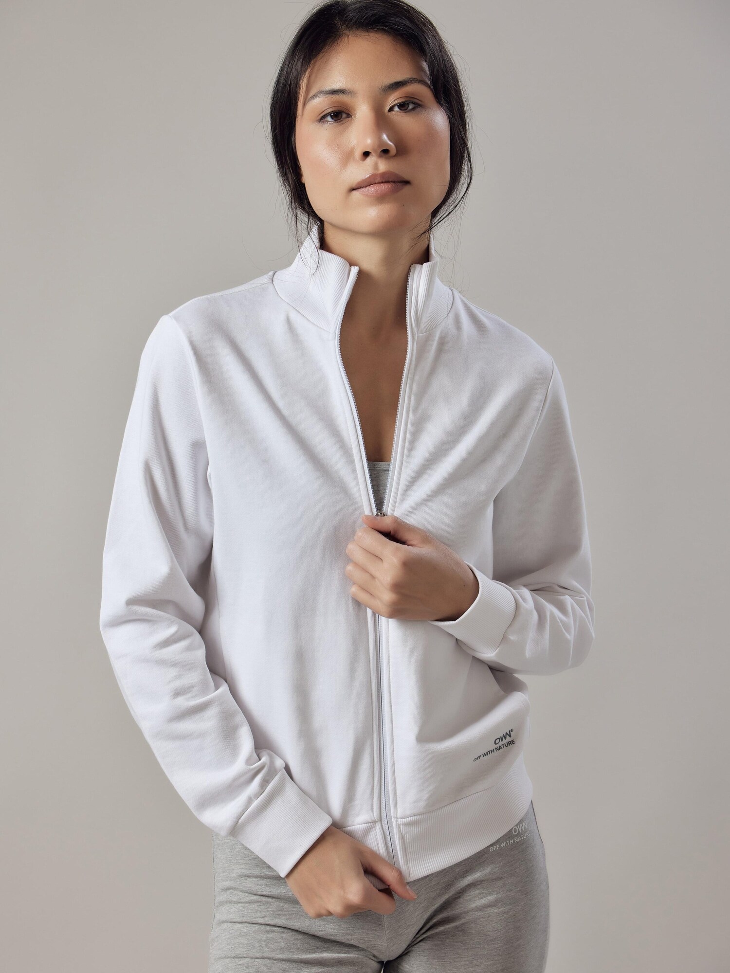 OWN Off With Nature Sweater majica 'Felpa con Zip' bijela