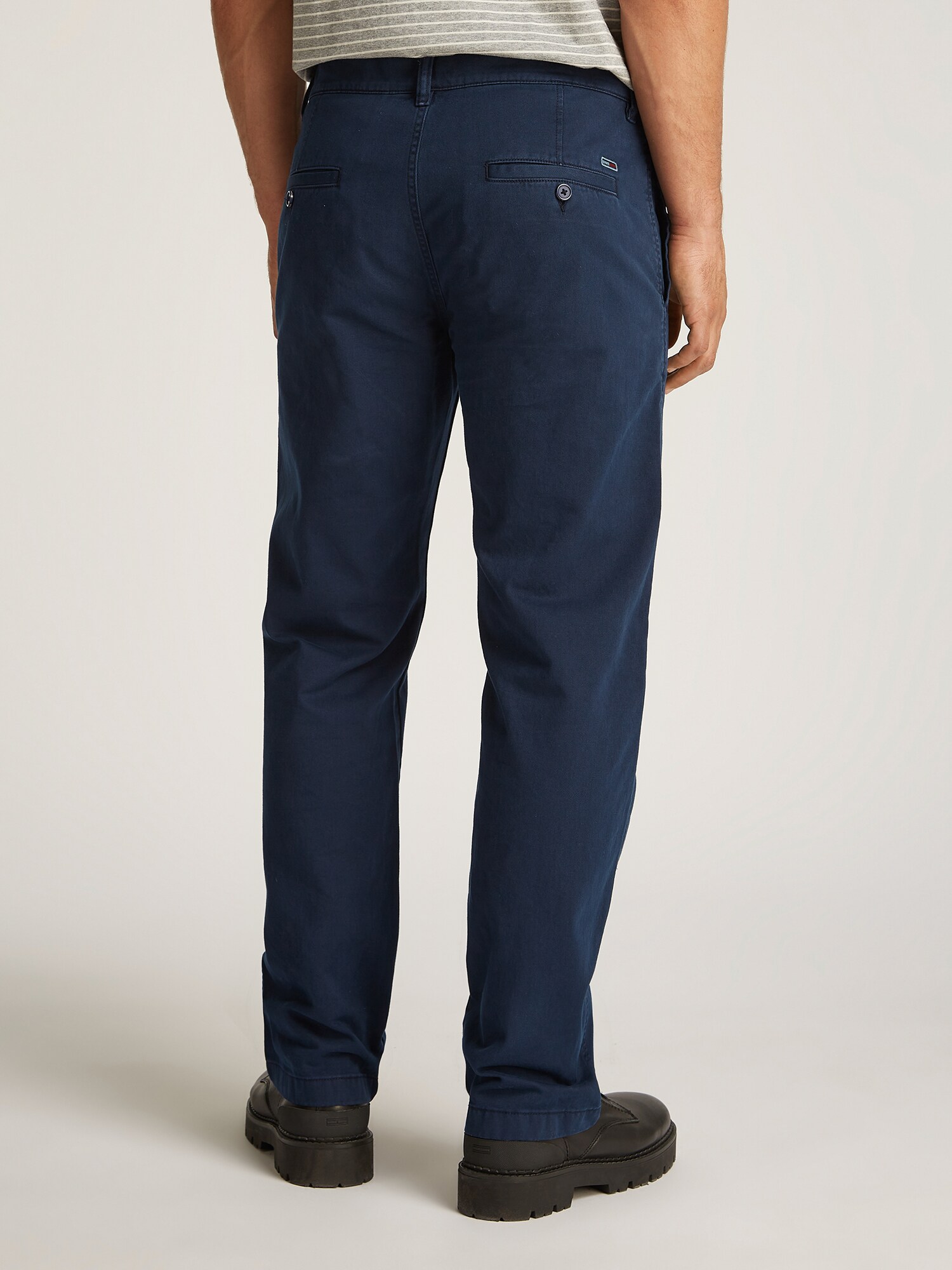 Tommy Jeans Chino nohavice 'Otis' tmavomodrá (obrázok 3)