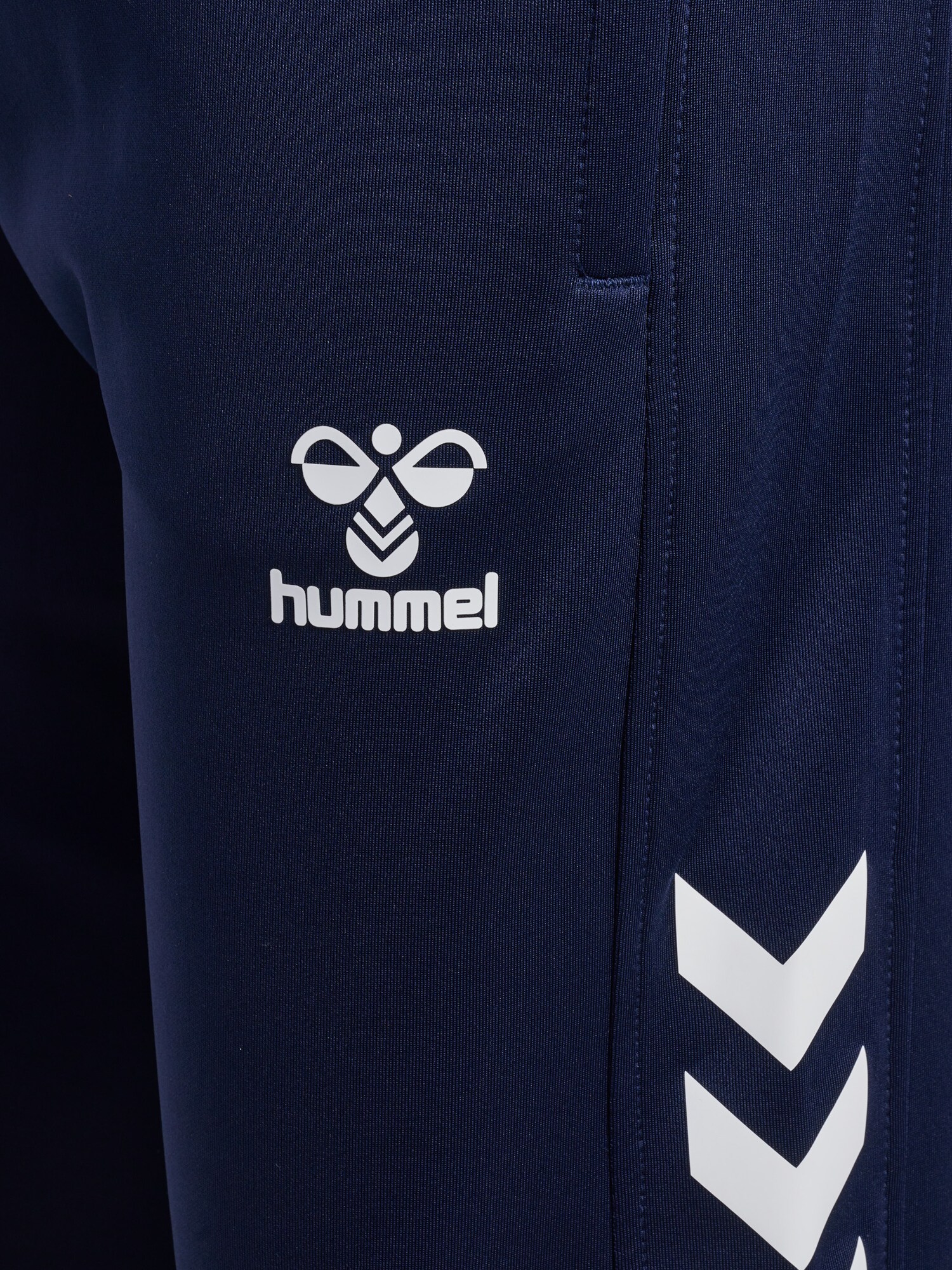 Thumbnail - Pants