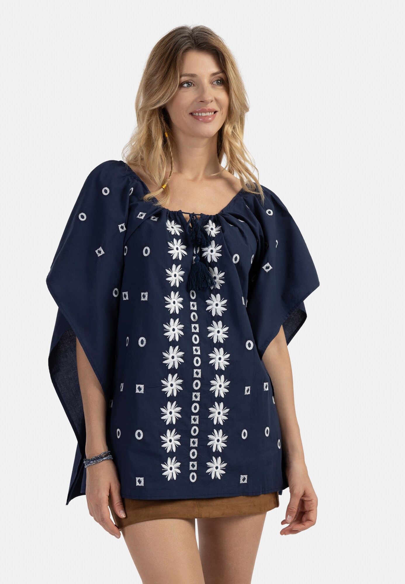 Thumbnail - usha FESTIVAL Poncho