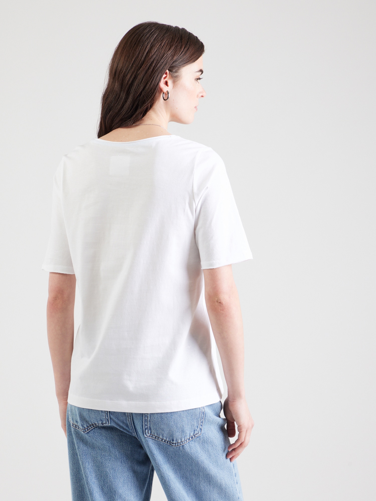 Thumbnail - T-Shirt