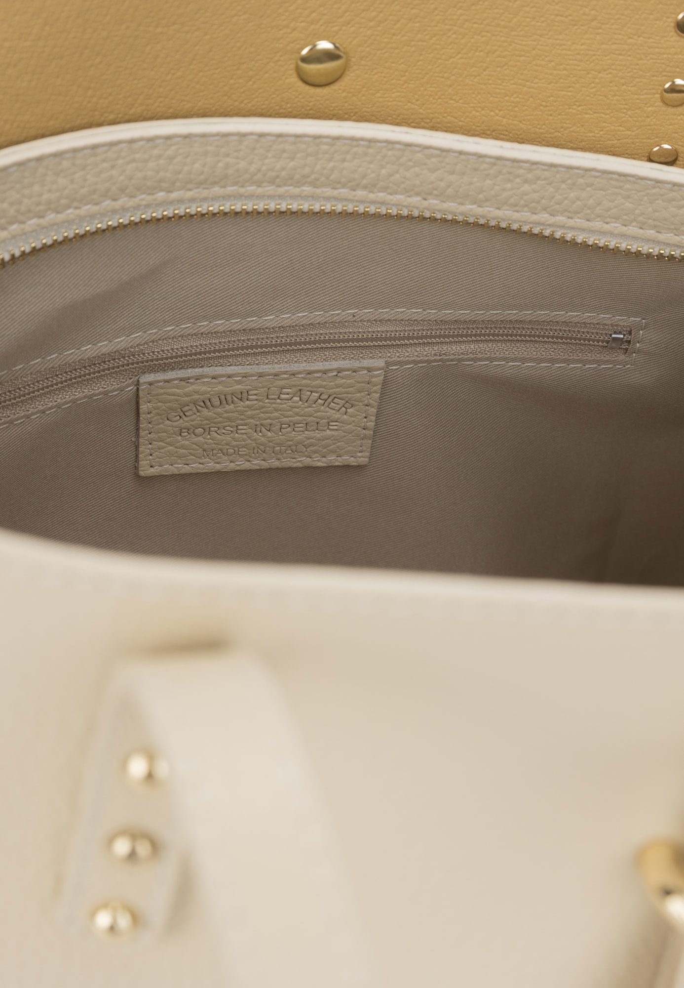 Thumbnail - faina Shopper