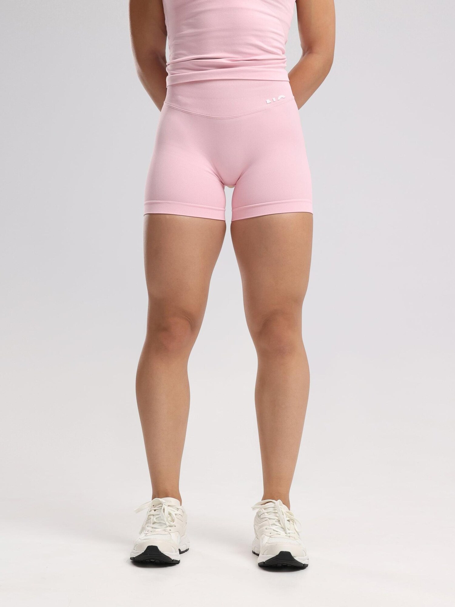 neverover Pantalón deportivo 'Hue Shorts'  rosa