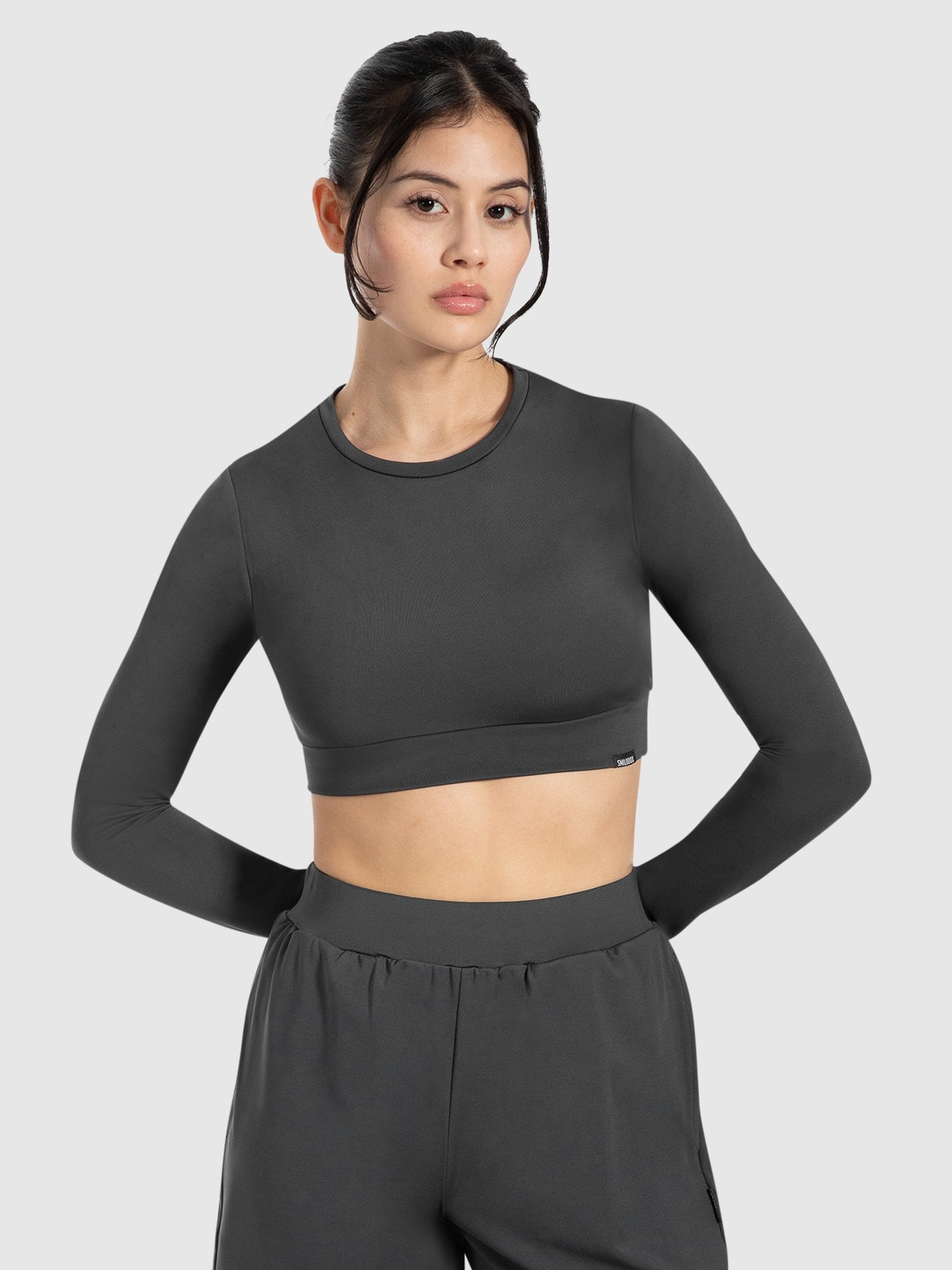 Thumbnail - Smilodox Crop Longsleeve Tisha