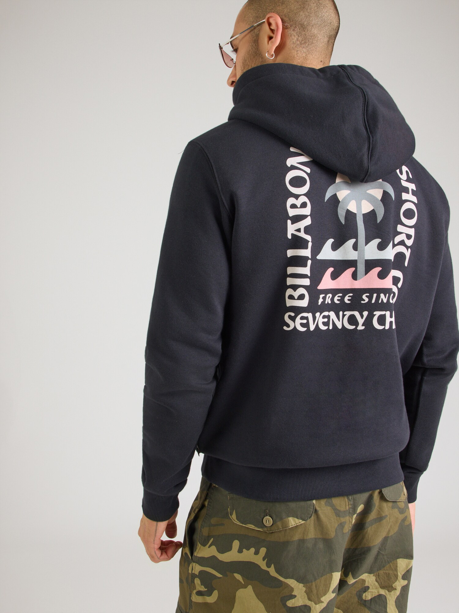 BILLABONG Sudadera 'FOUNDATION' gris / rosa / negro / blanco natural – imagen 3