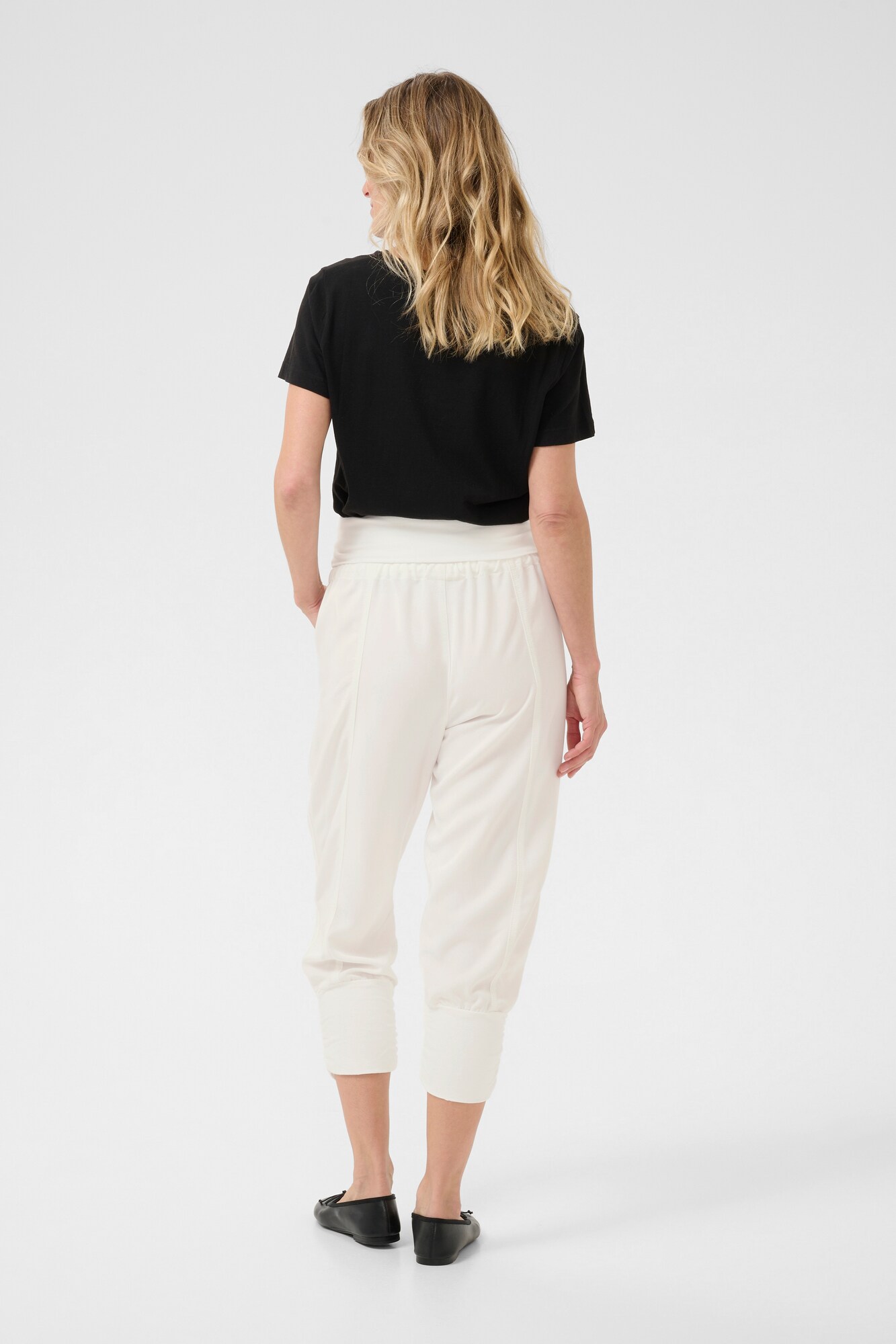 Thumbnail - Cream Hose Linee