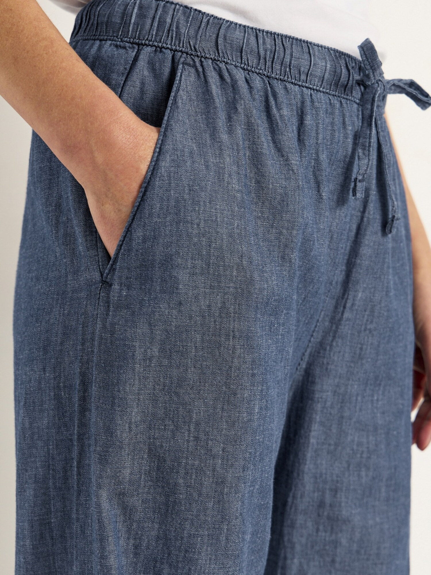 Thumbnail - Jeans
