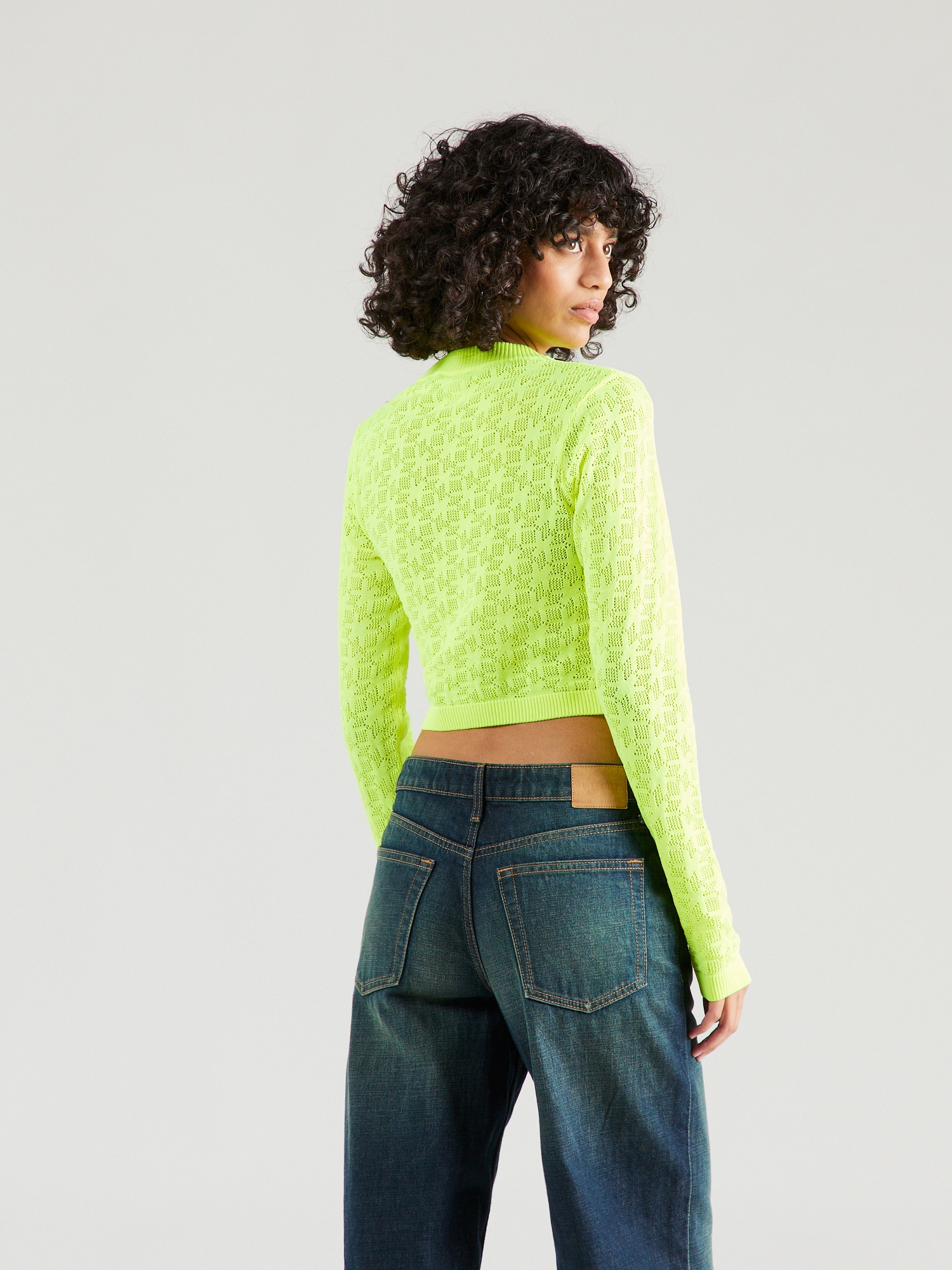 Thumbnail - Pullover