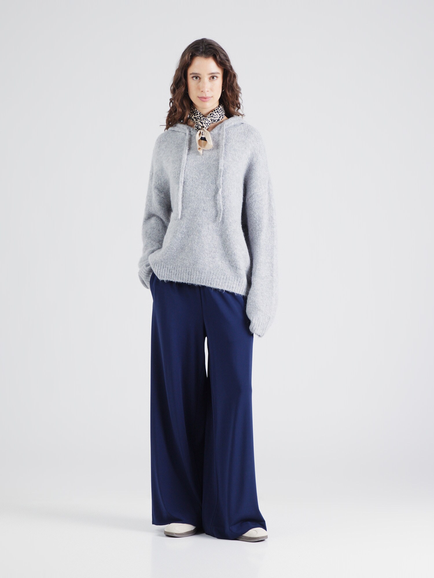 Thumbnail - Pullover