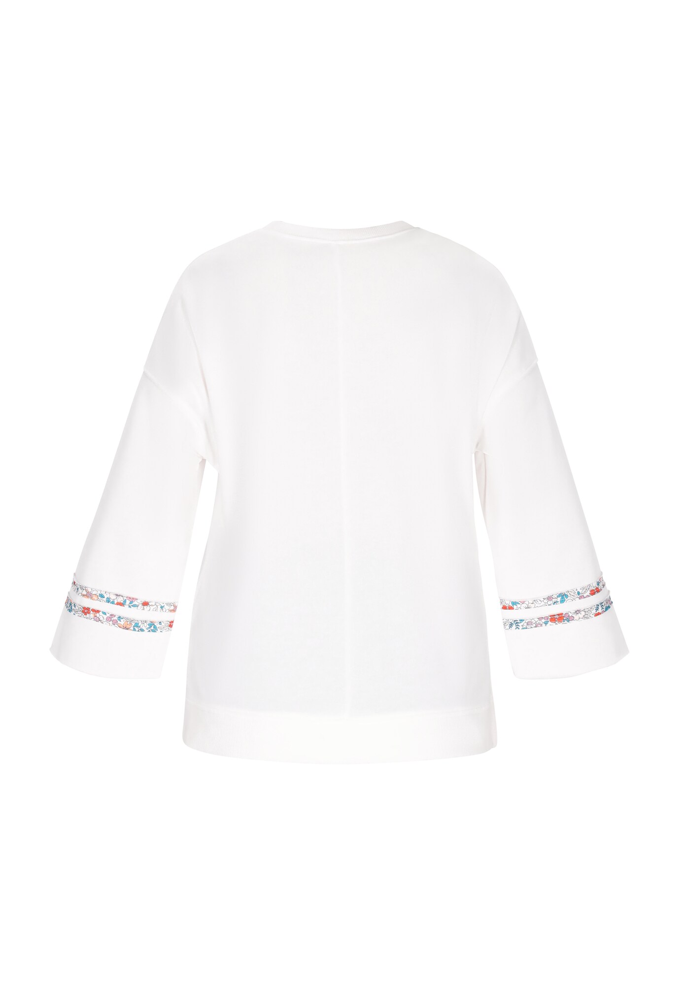 Thumbnail - Gaya Pullover Fashion Look