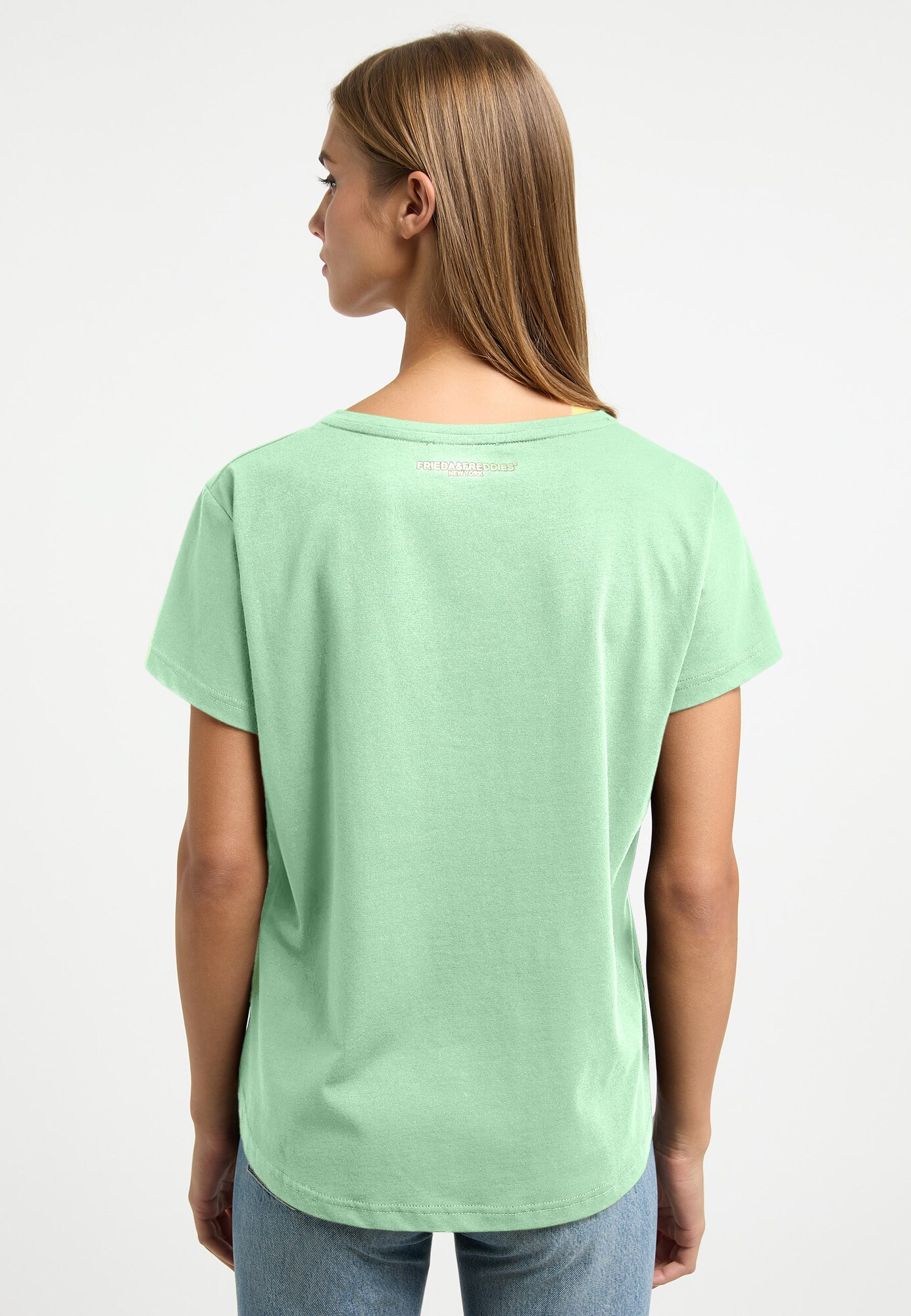 Thumbnail - T-Shirt