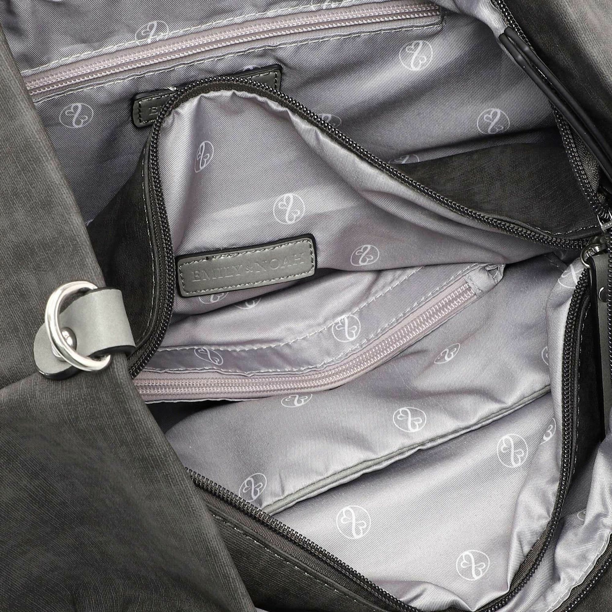 Thumbnail - Emily & Noah Shopper Elke