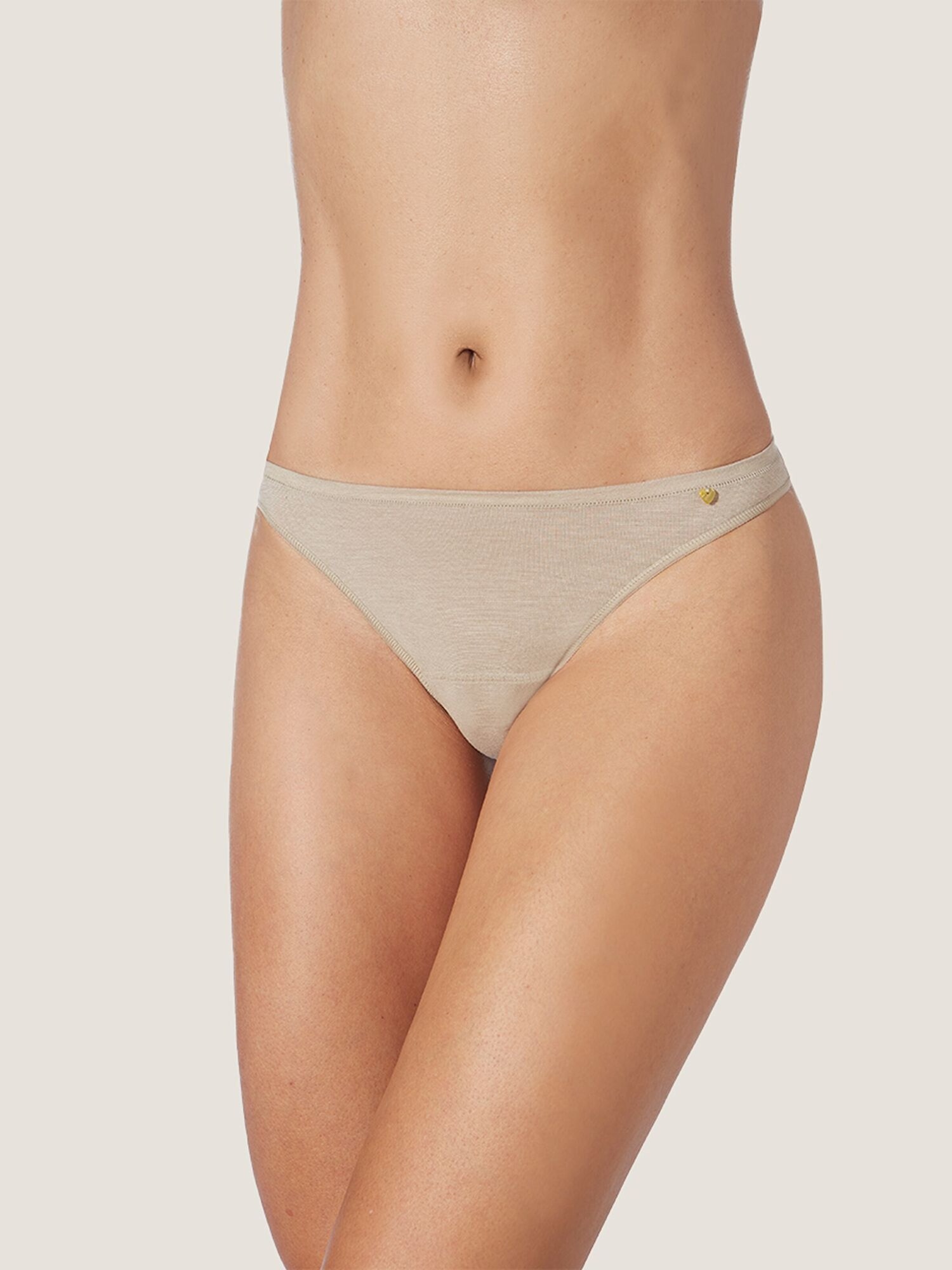 zd ZERO DEFECTS Panti 'Thong Soy fiber'  beige