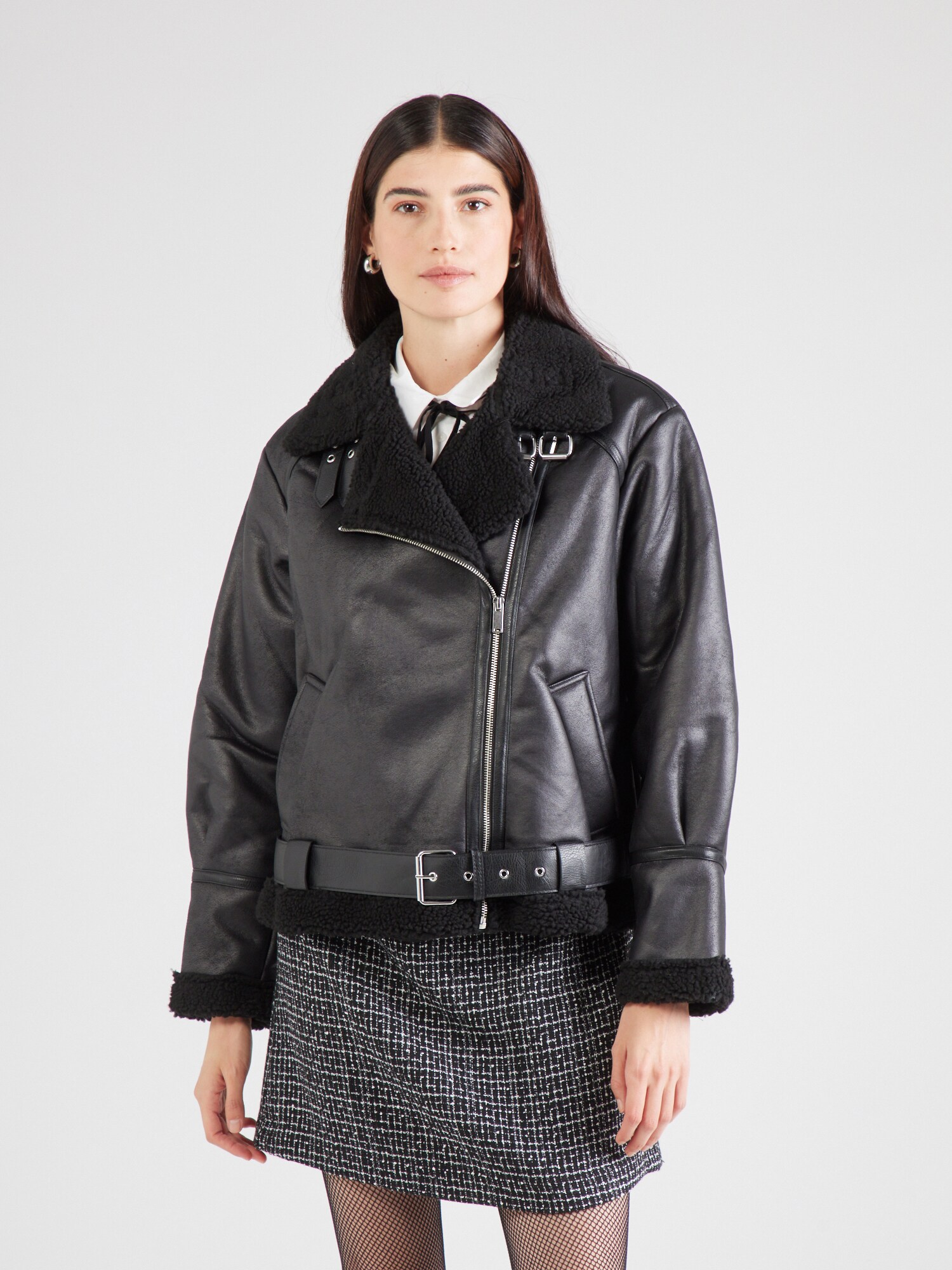 VERO MODA Átmeneti dzseki 'VMJOANNA'  fekete termék 2. képe