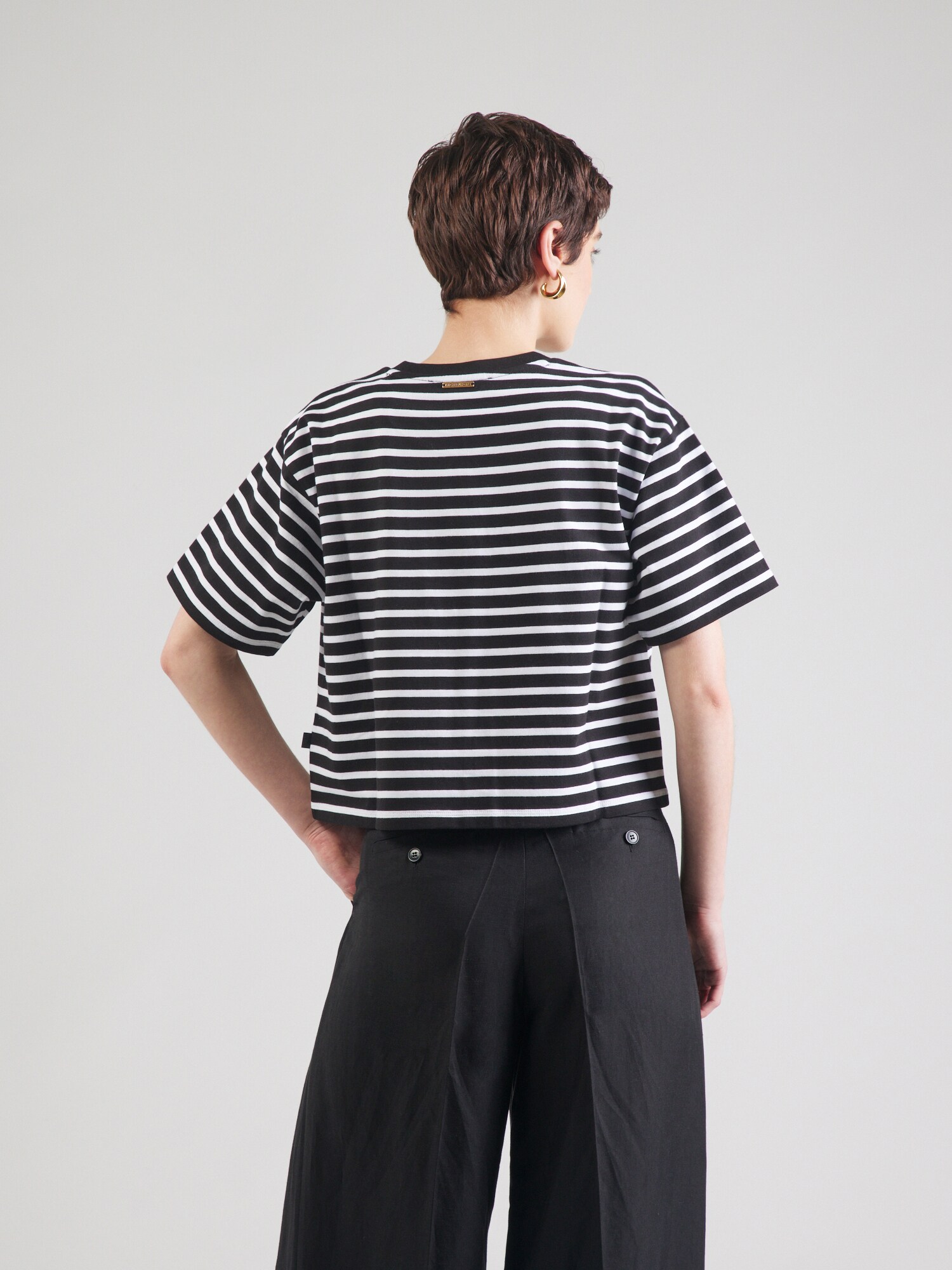 Thumbnail - T-Shirt