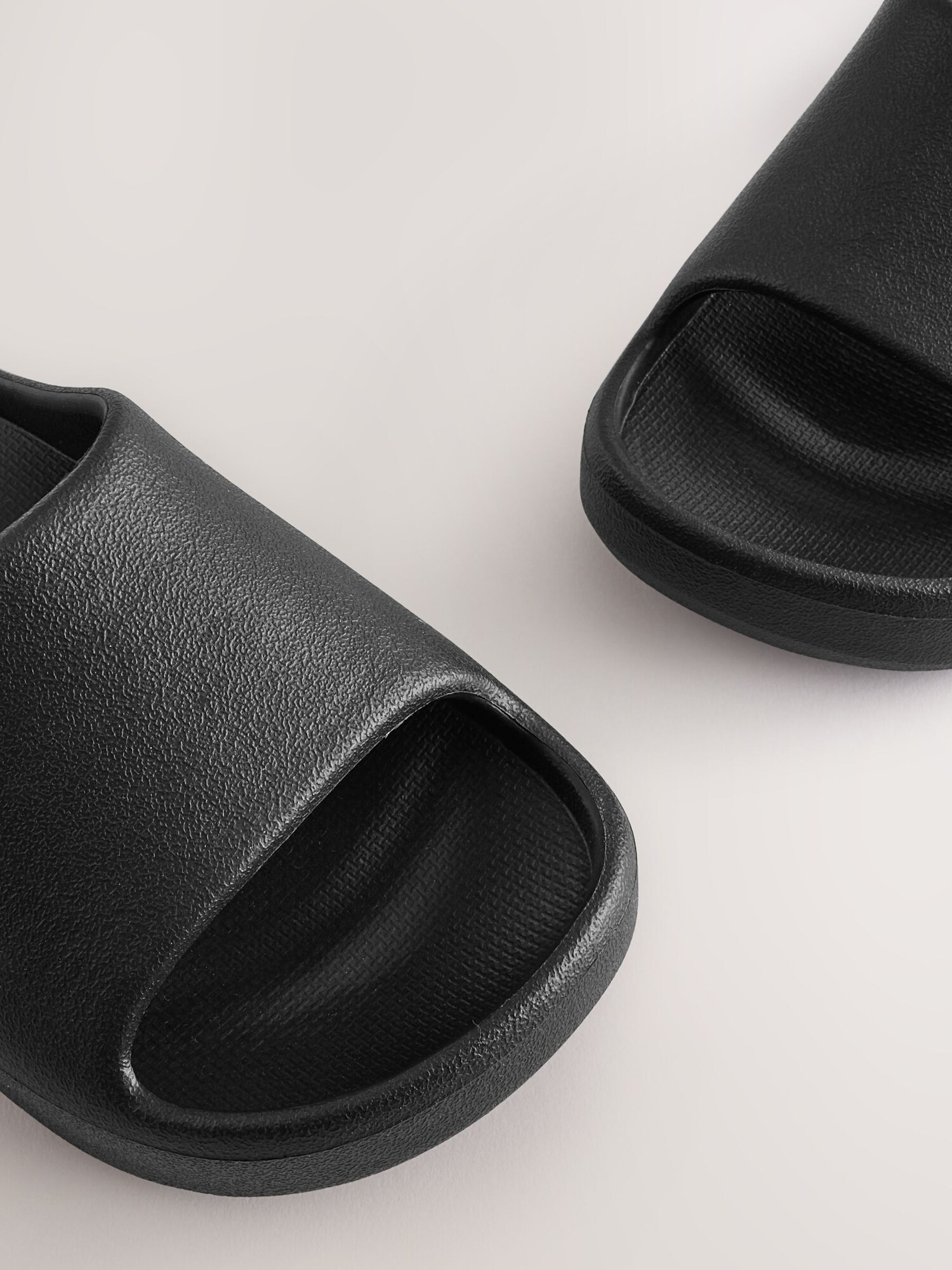 Thumbnail - Next Sandalen