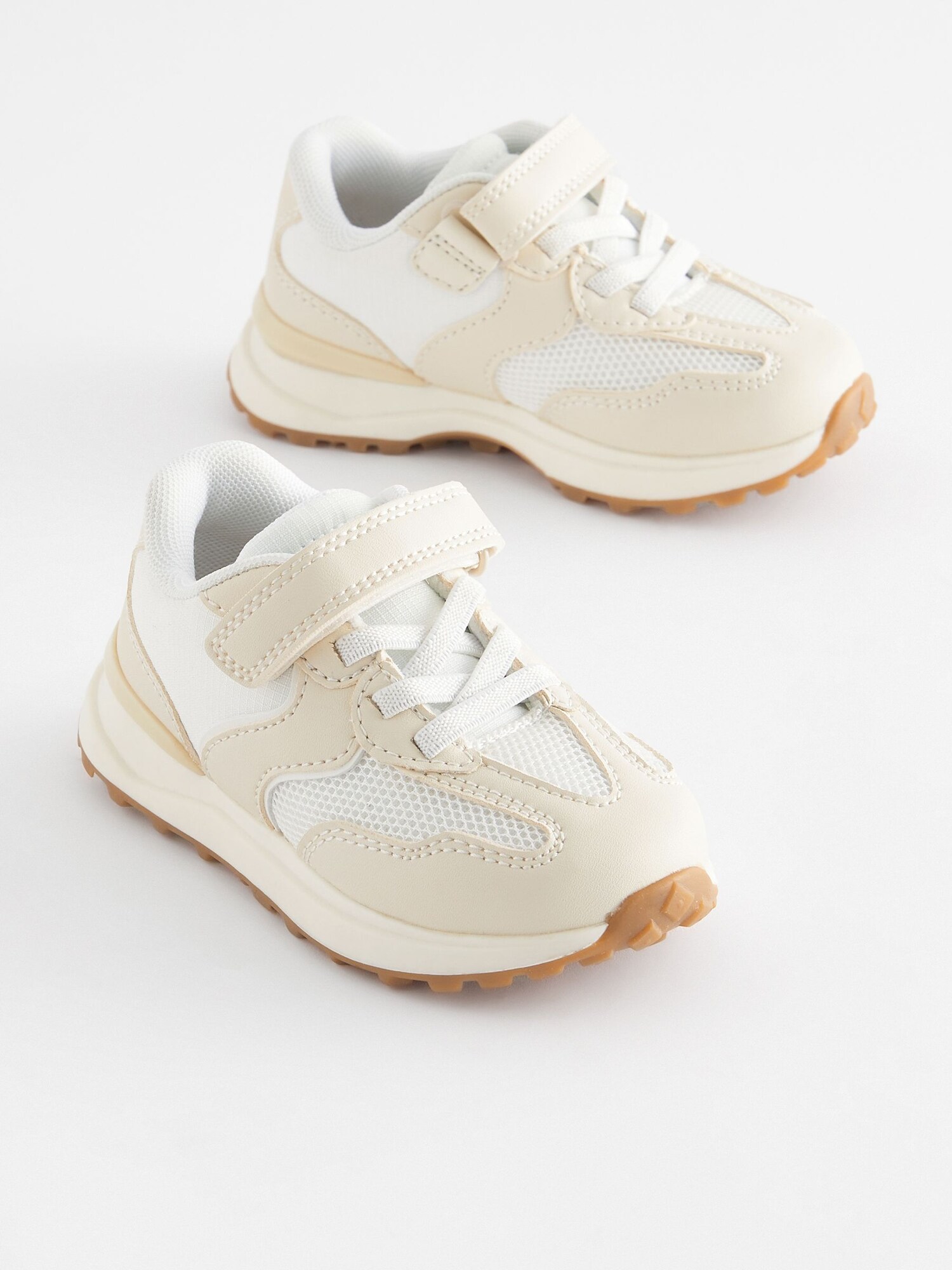 Thumbnail - Next Sneaker