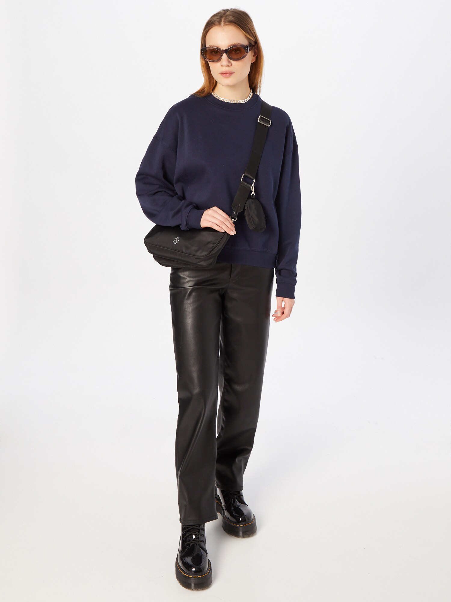 Thumbnail - Sweatshirt 'Essence Standard'