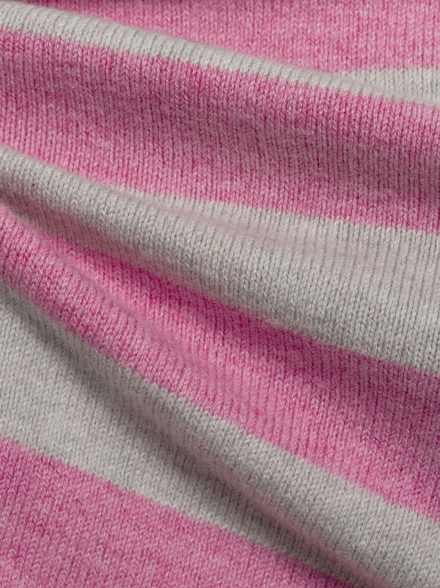 Thumbnail - Pullover