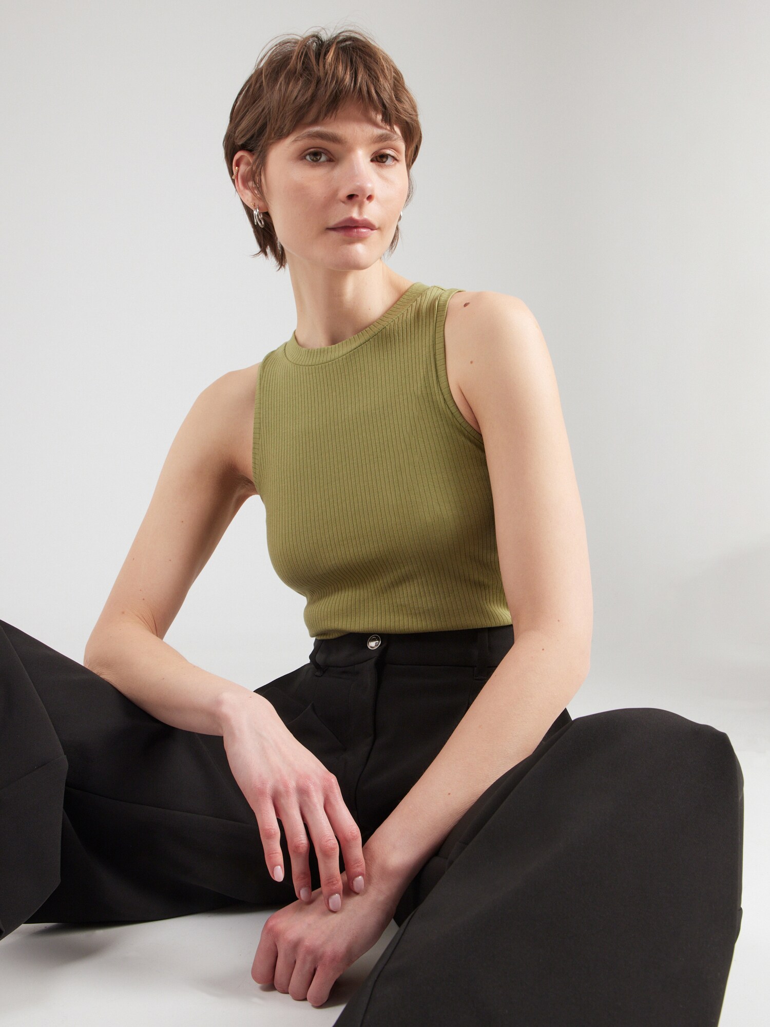 VERO MODA Top 'VMLavender'  olíva termék 2. képe