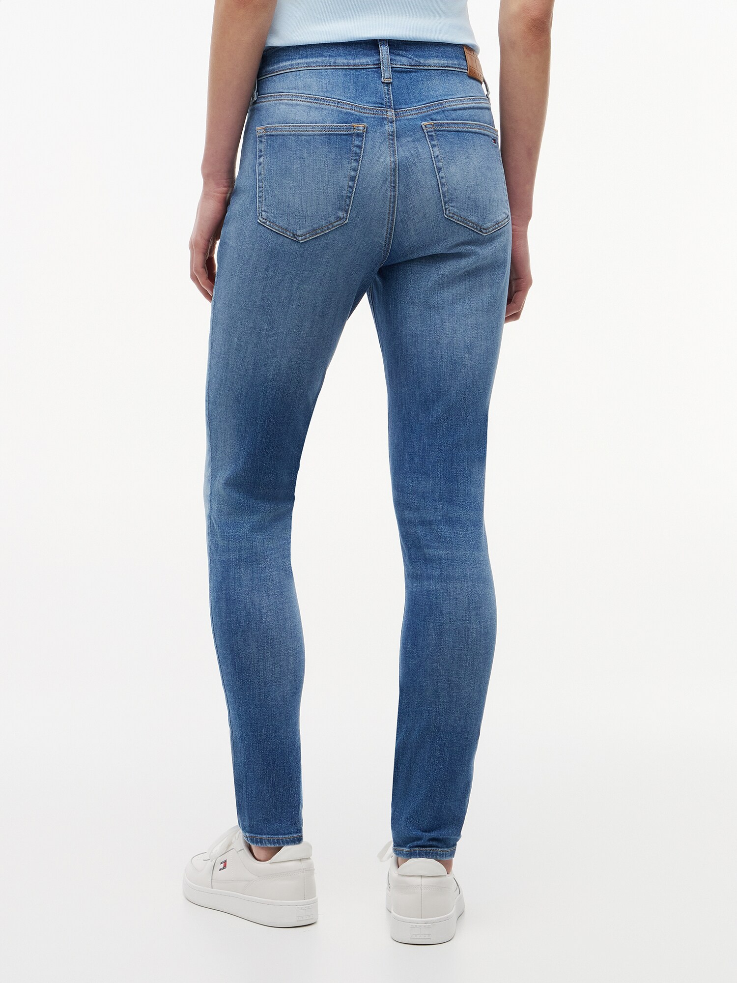 Tommy Jeans Vaquero 'Nora Faded Mid Rise Skinny' azul denim – imagen 3