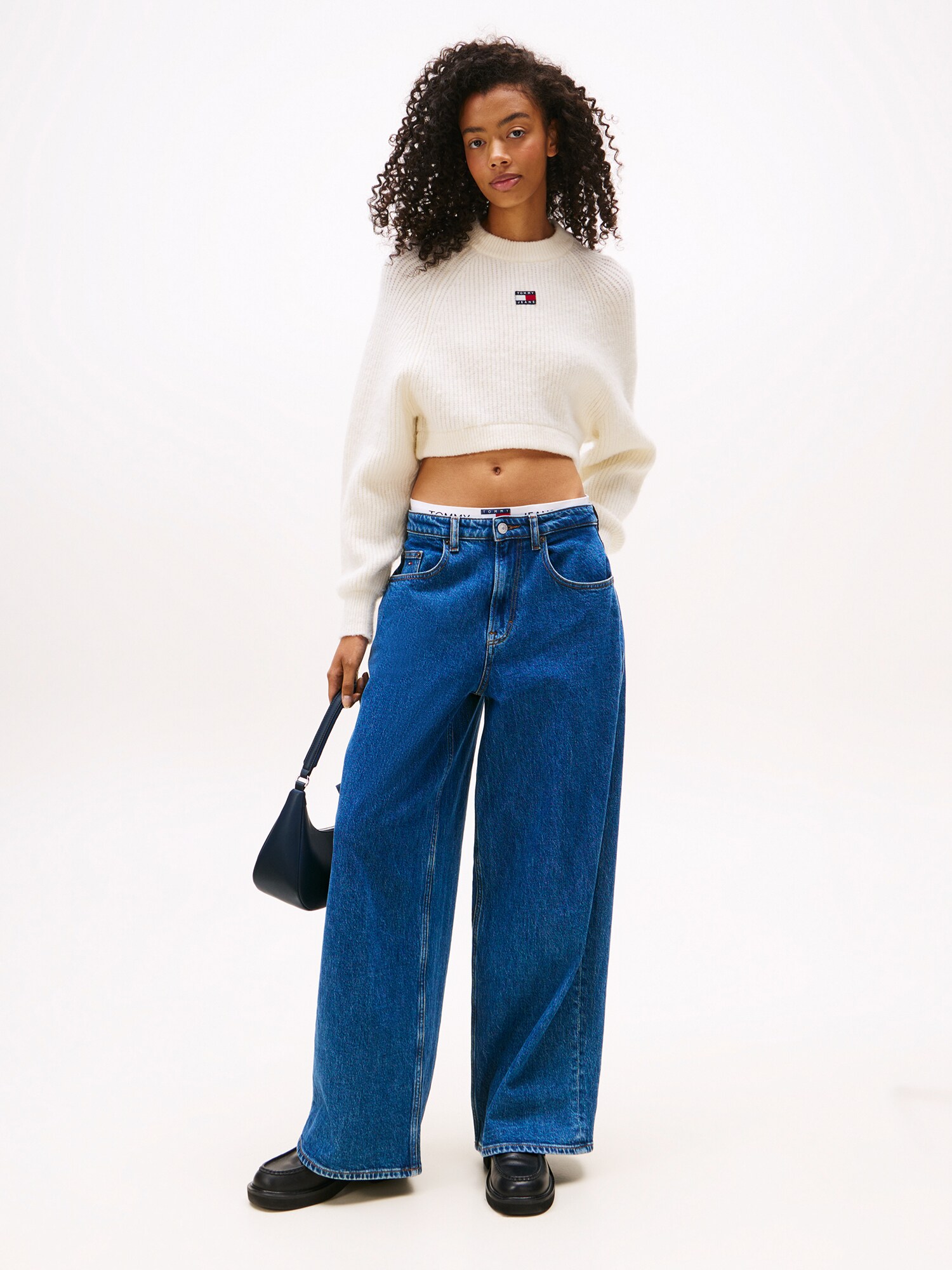 Tommy Jeans Sveter námornícka modrá / červená / biela (obrázok 4)