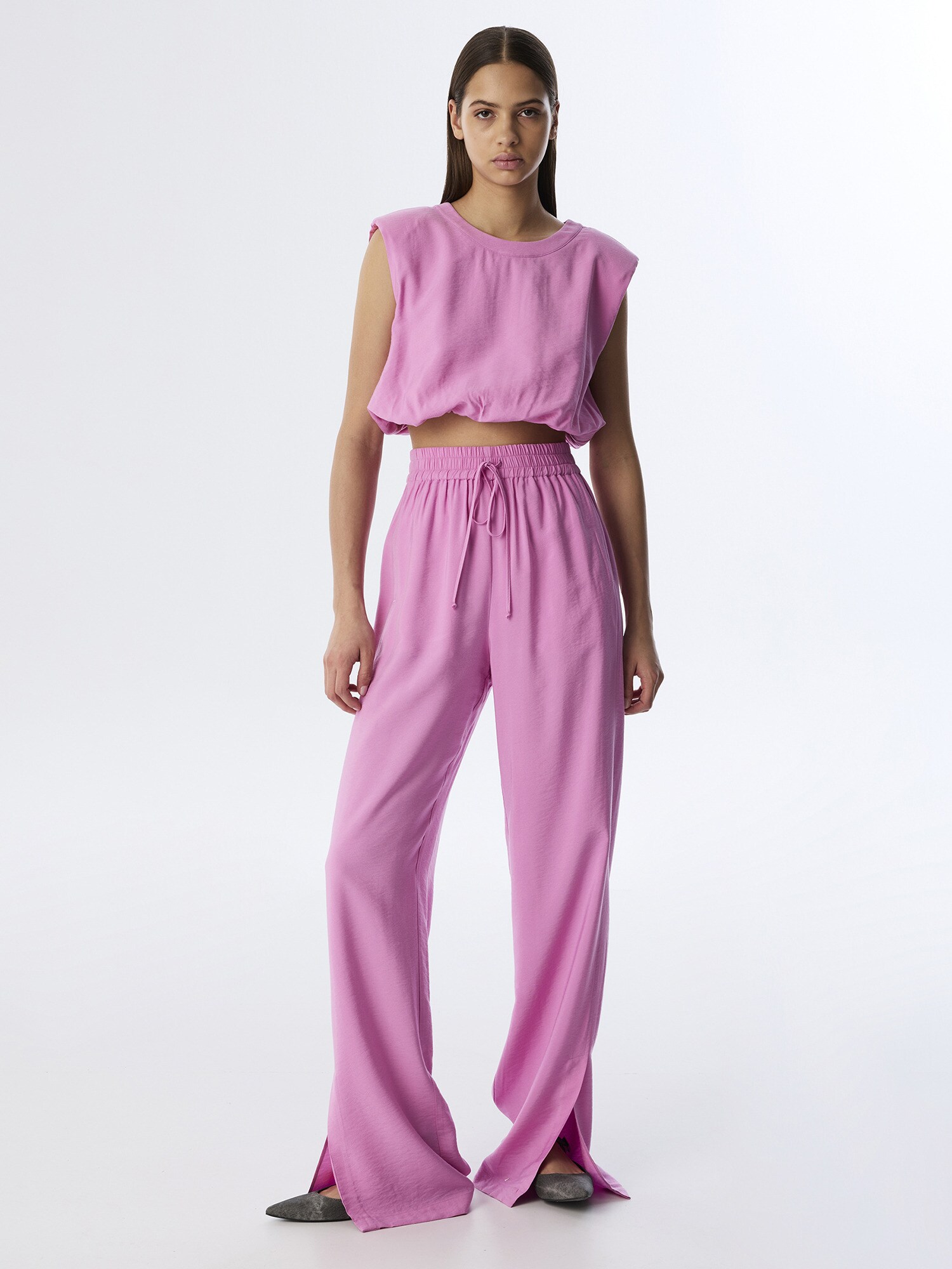 Thumbnail - Twist Top